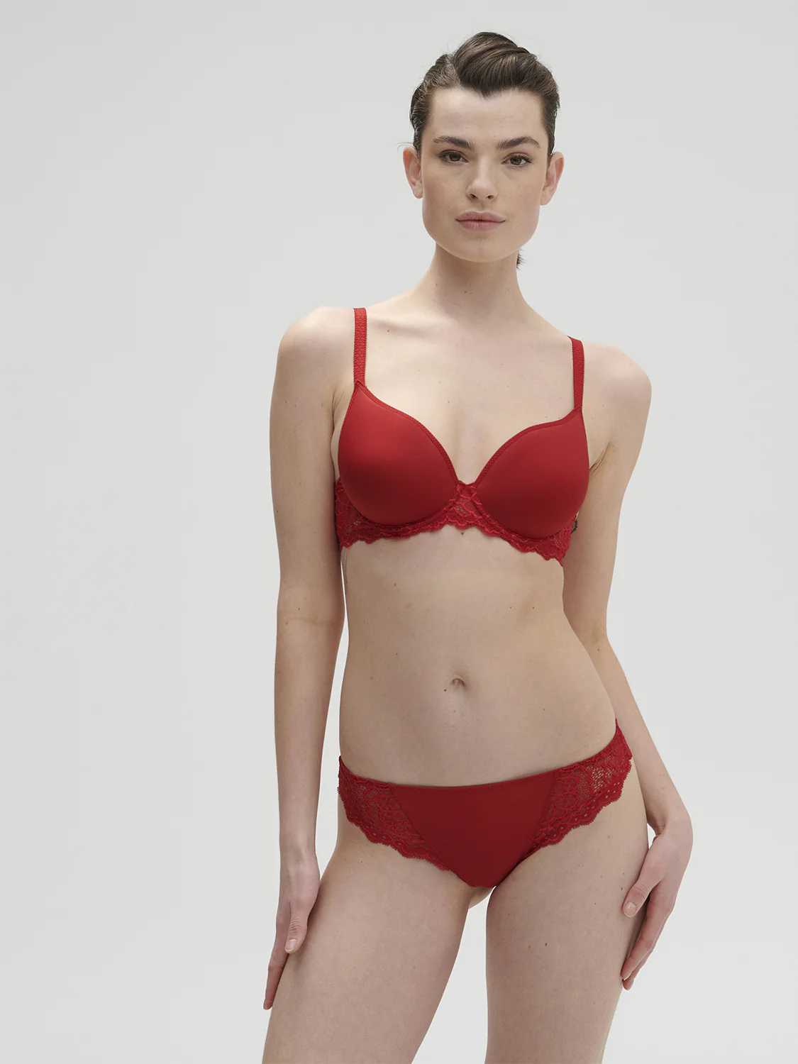 Soutien-gorge spacer décolleté plongeant - Rouge Tango – Image 6