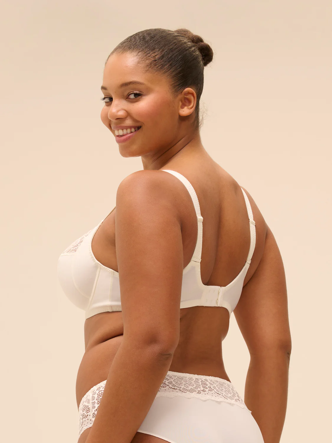 Soutien-gorge avec armatures emboîtant - Naturel – Image 3