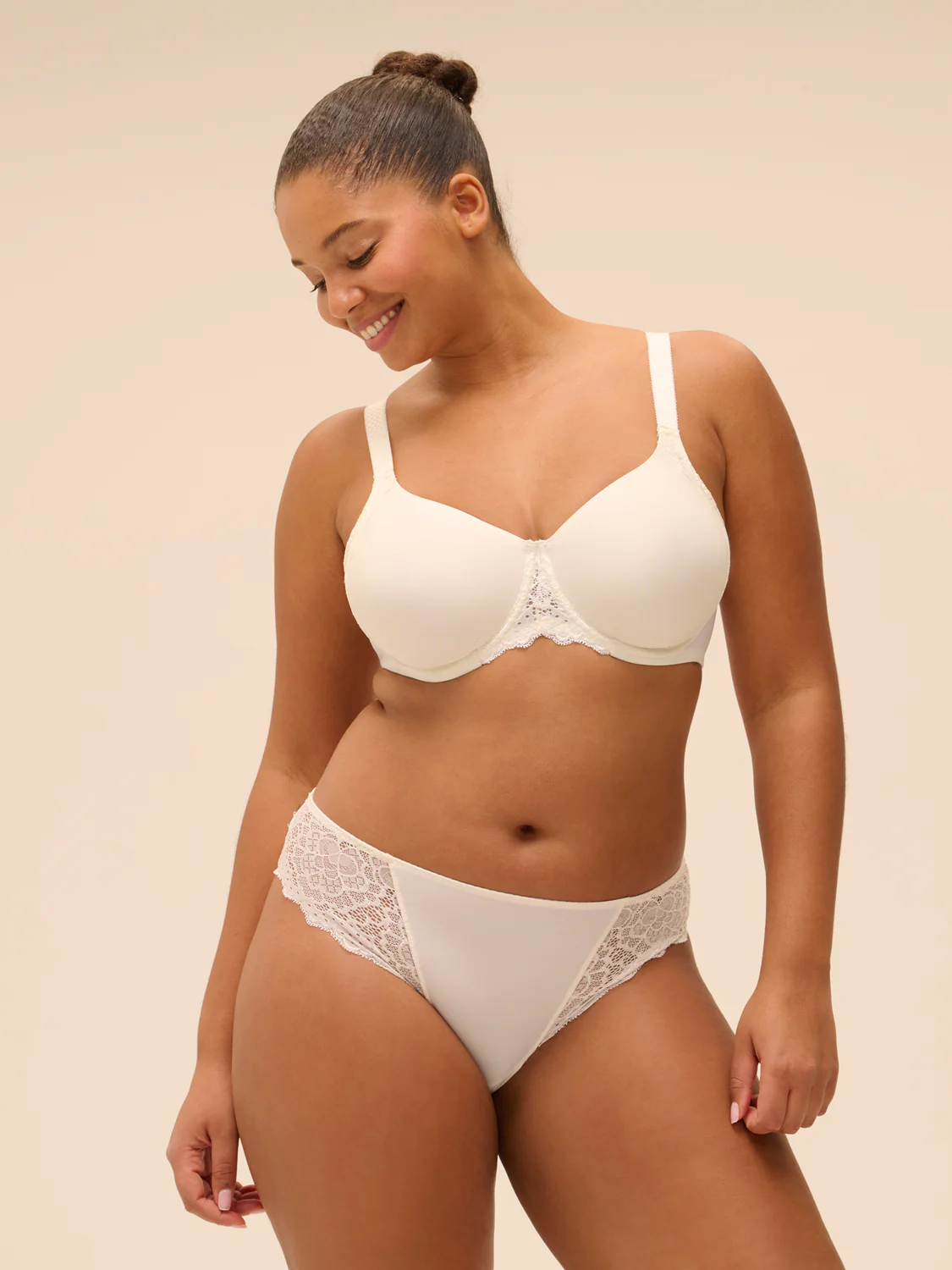 Soutien-gorge avec armatures moulé rigide - Naturel – Image 6