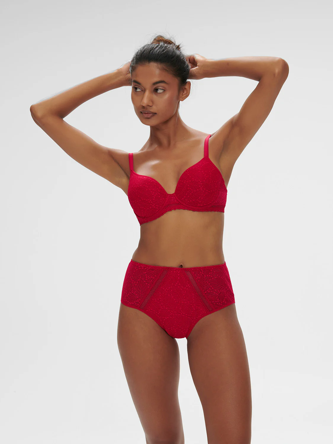 Soutien-gorge spacer décolleté plongeant - Rubis/rose – Image 4