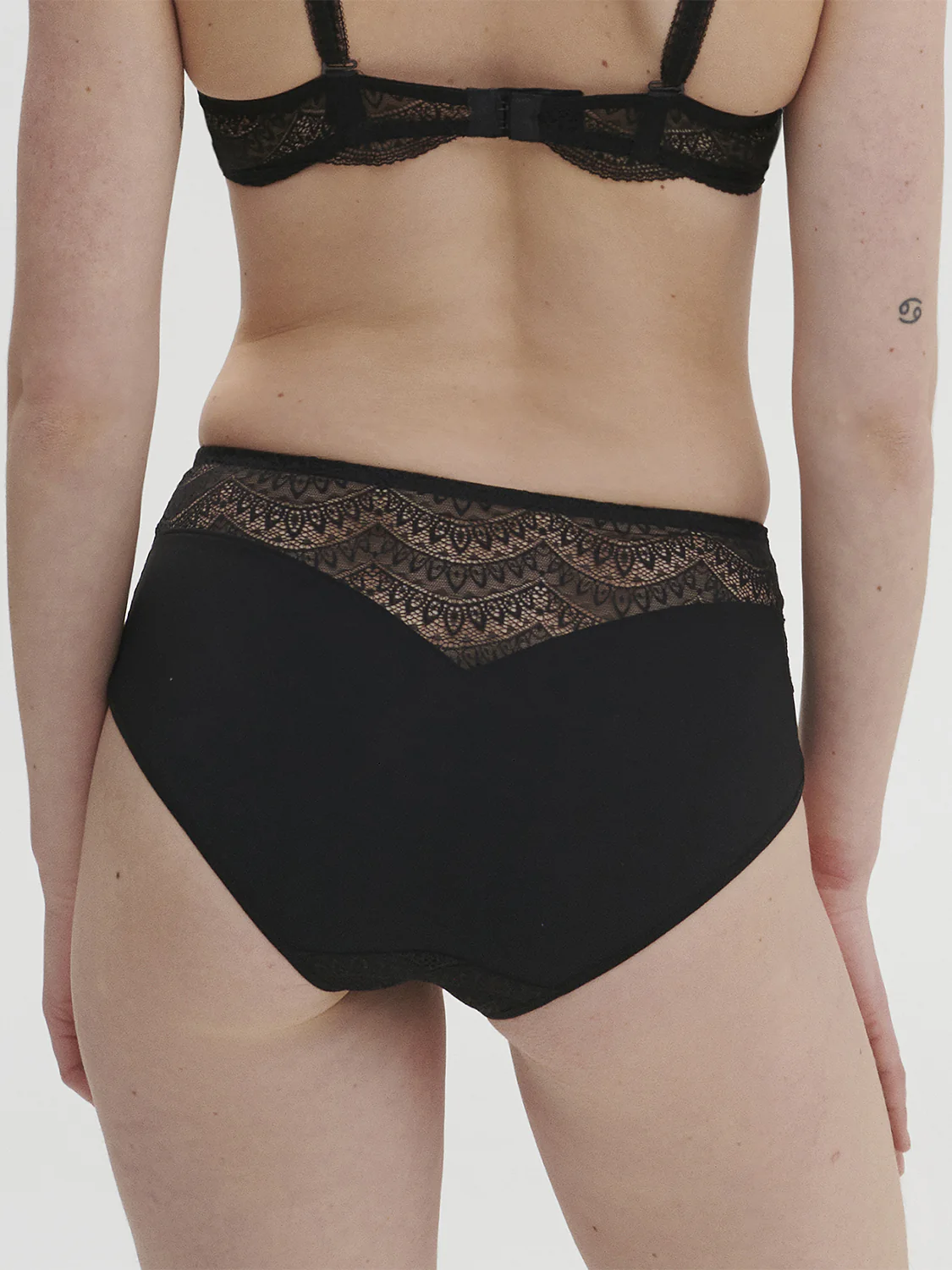 Culotte taille haute - Noir – Image 3
