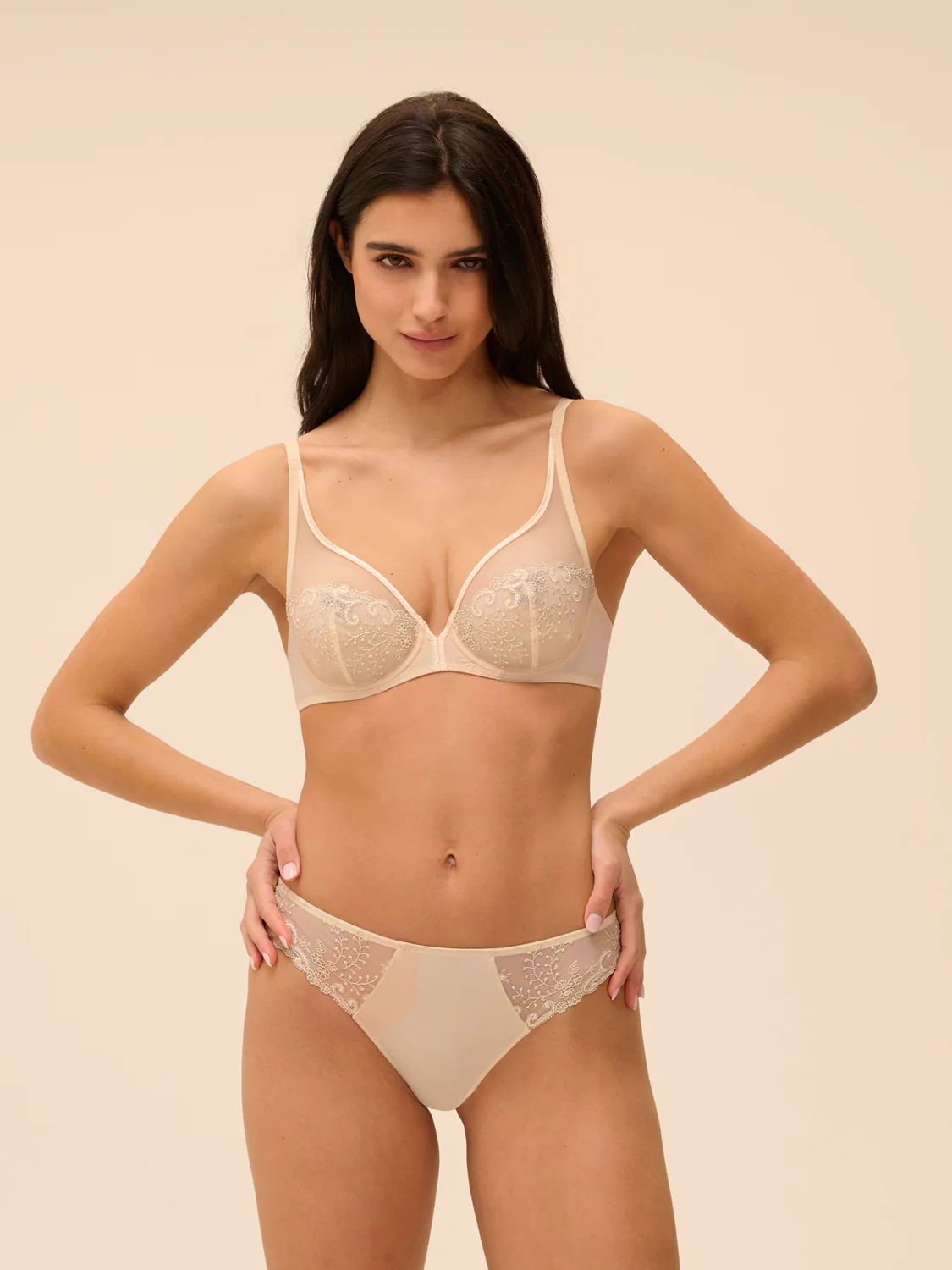 Soutien-gorge avec armatures décolleté plongeant - Beige Topaze – Image 8