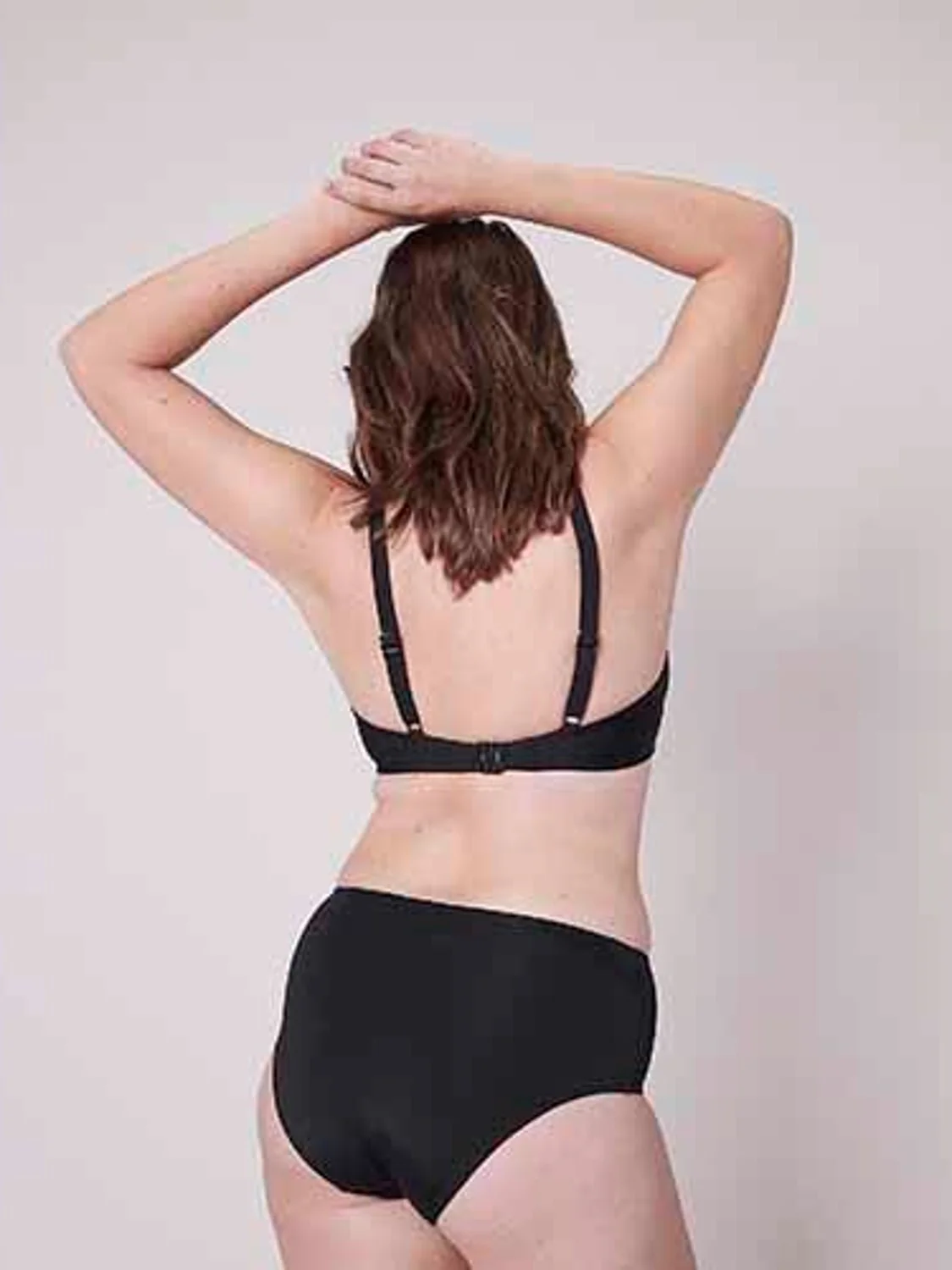 Haut de maillot de bain avec armatures - Noir – Image 5