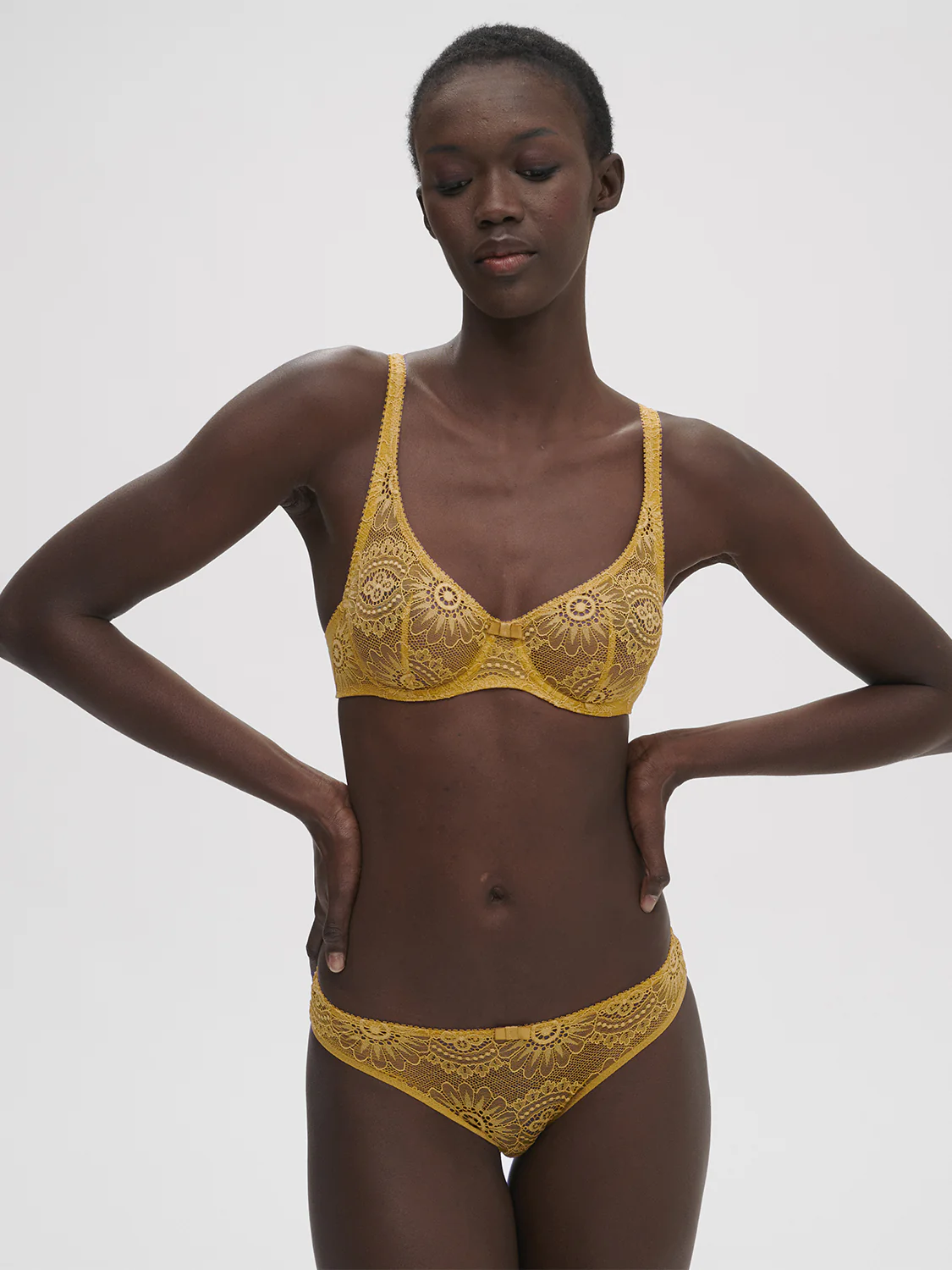 Soutien-gorge armatures décolleté galbé - Golden Yellow – Image 4