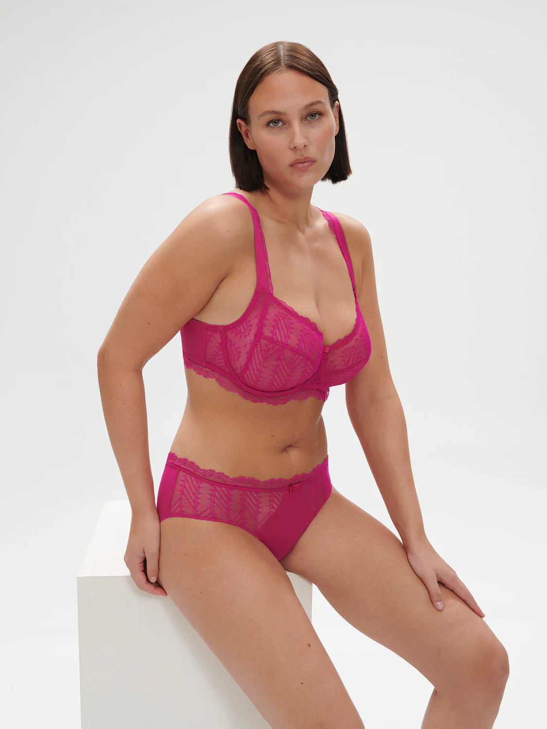 Soutien-gorge avec armature décolleté carré - Rose Hibiscus – Image 5