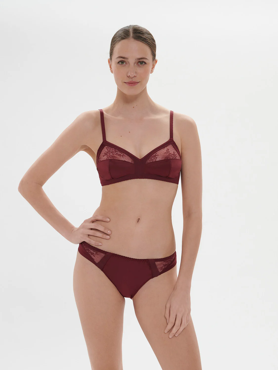 Soutien-gorge triangle sans-armatures - Rouge Obscur – Image 5