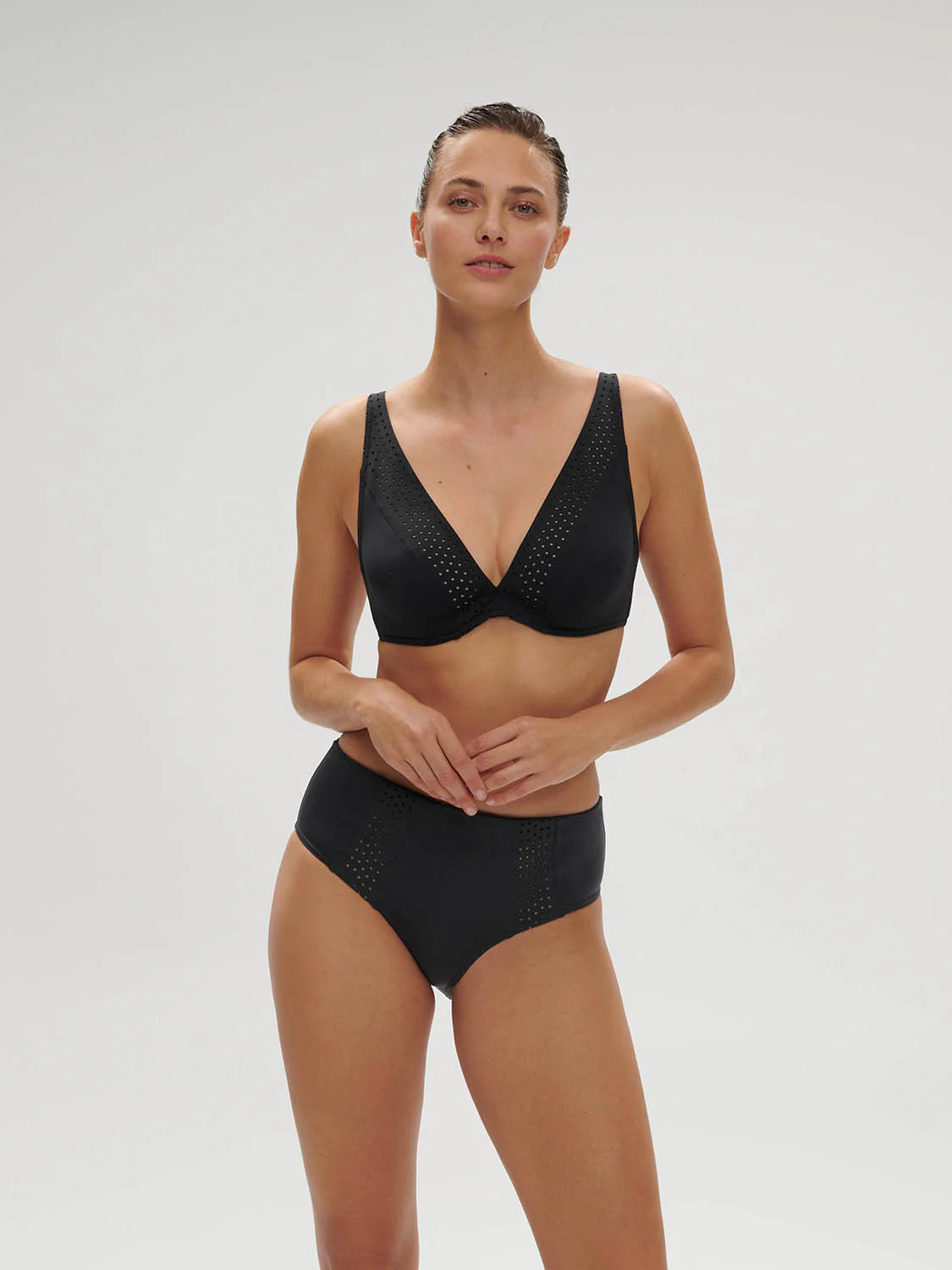 Haut de maillot de bain triangle avec armatures - Noir – Image 5