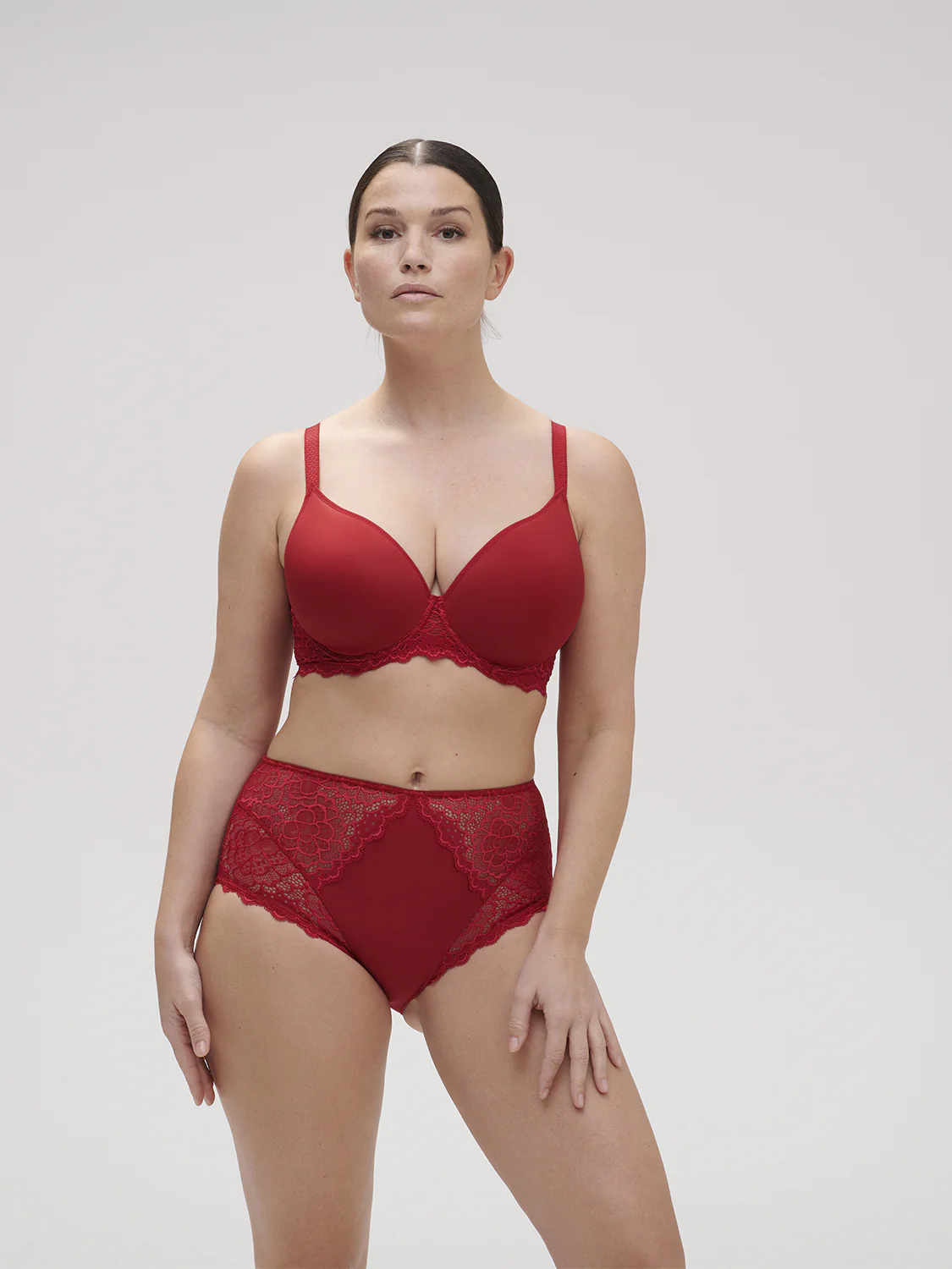 Soutien-gorge spacer décolleté plongeant - Rouge Tango – Image 9