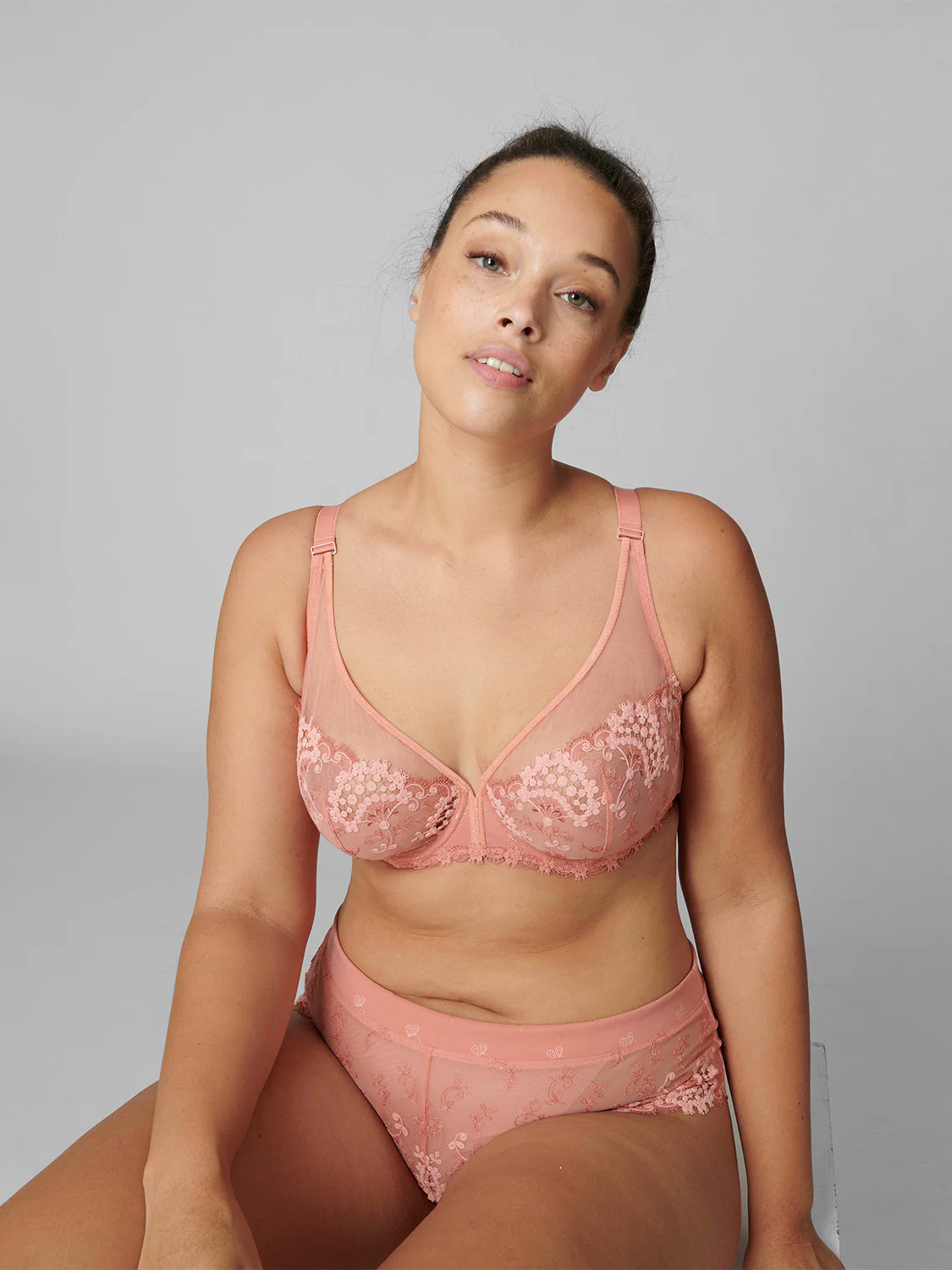 Soutien-gorge avec armatures décolleté plongeant - Rose Ginger – Image 7