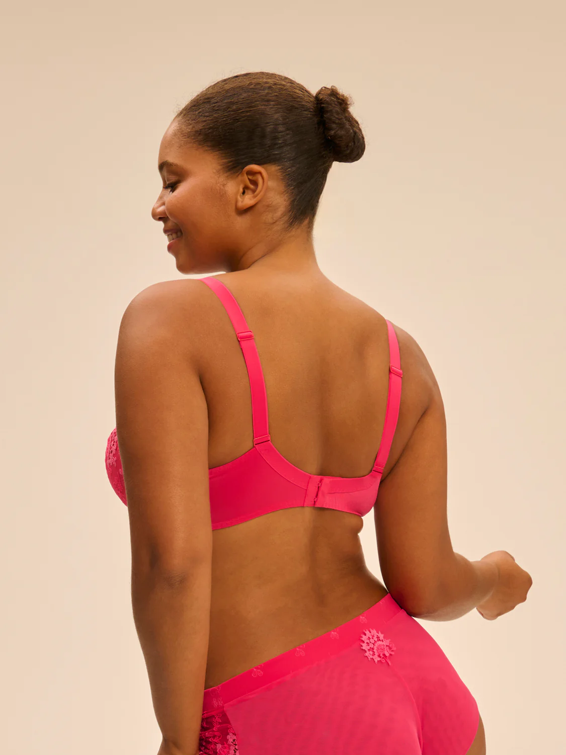 Soutien-gorge avec armature décolleté plongeant - Rose Fabuleux – Image 9