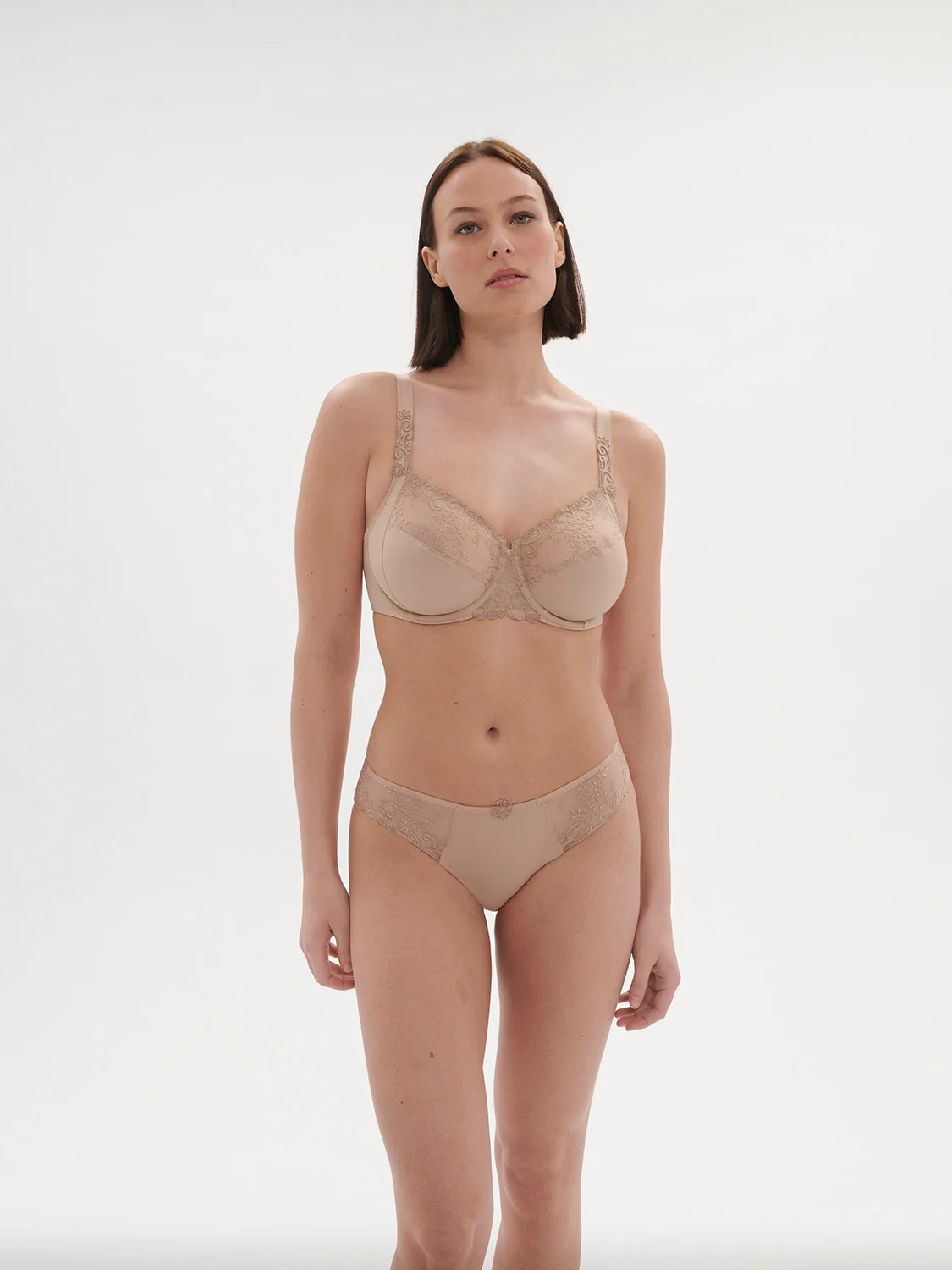 Soutien-gorge avec armatures emboitant - Peau – Image 7