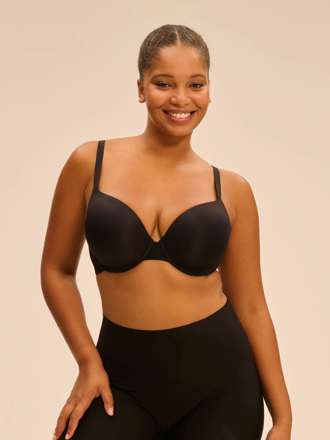 Soutien-gorge coque emboitante décolleté plongeant - Noir – Image 8