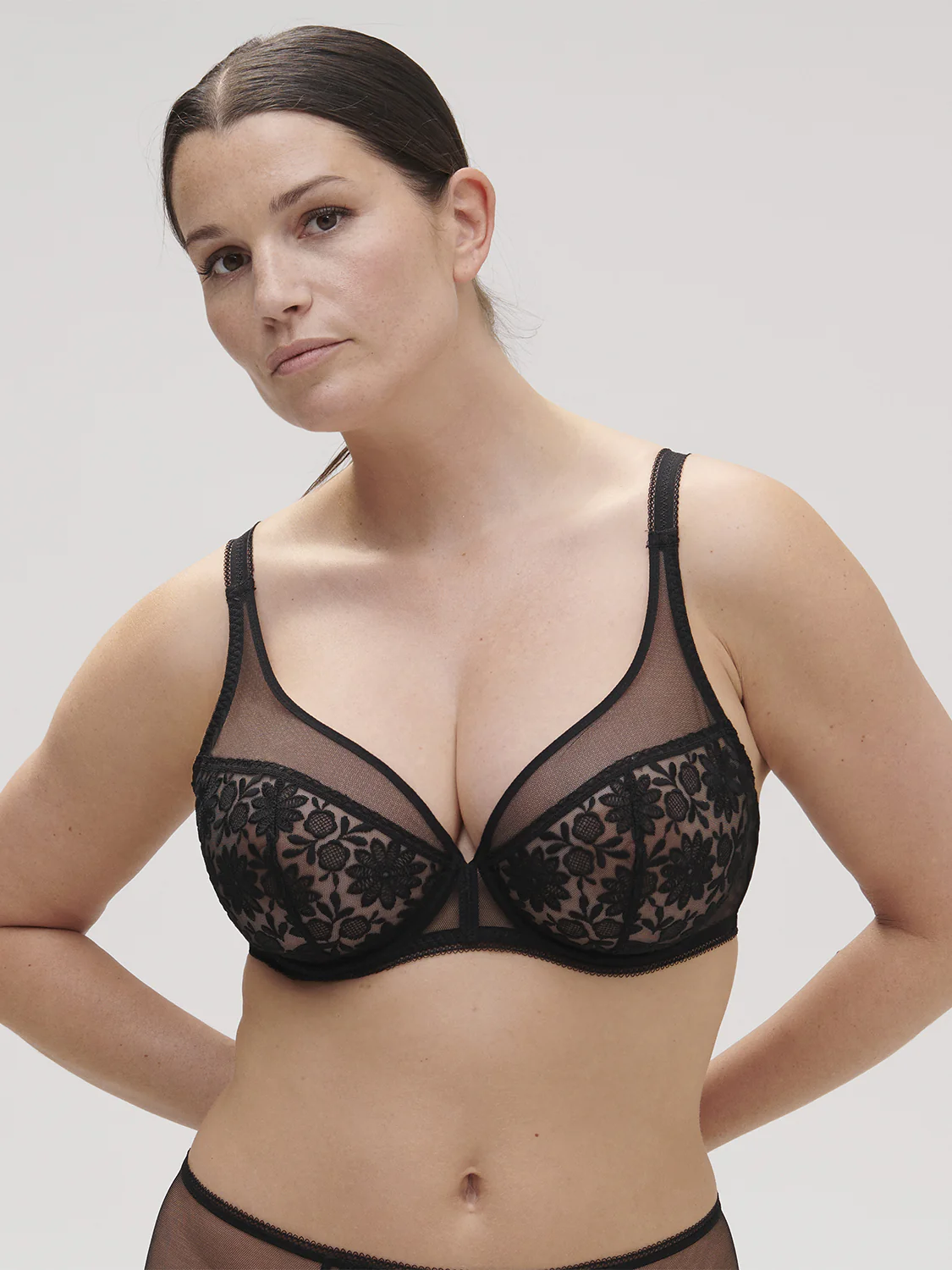 Soutien-gorge avec armatures décolleté plongeant - Noir – Image 9