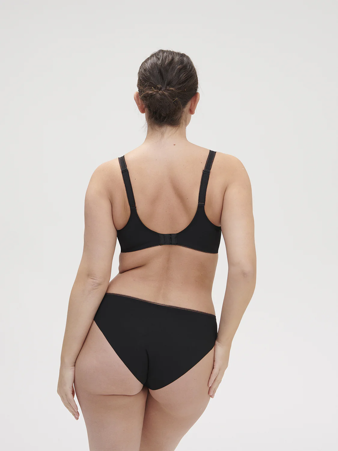 Soutien-gorge avec armatures emboitant - Noir – Image 5