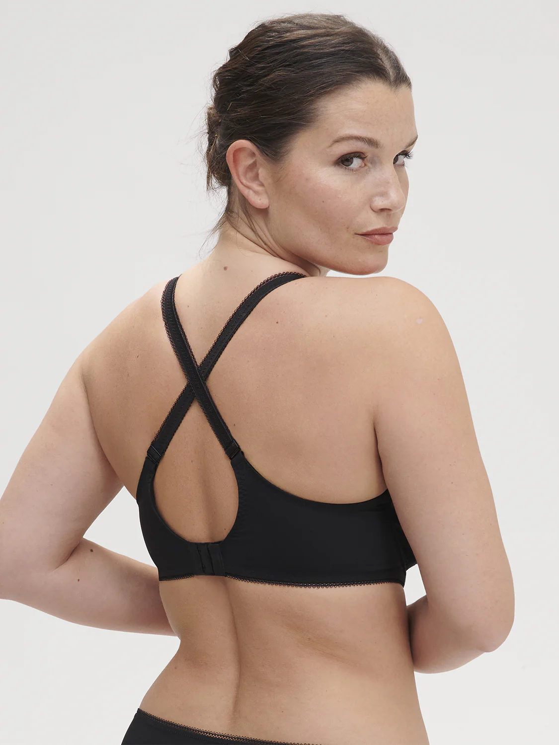 Soutien-gorge avec armatures emboitant - Noir – Image 8