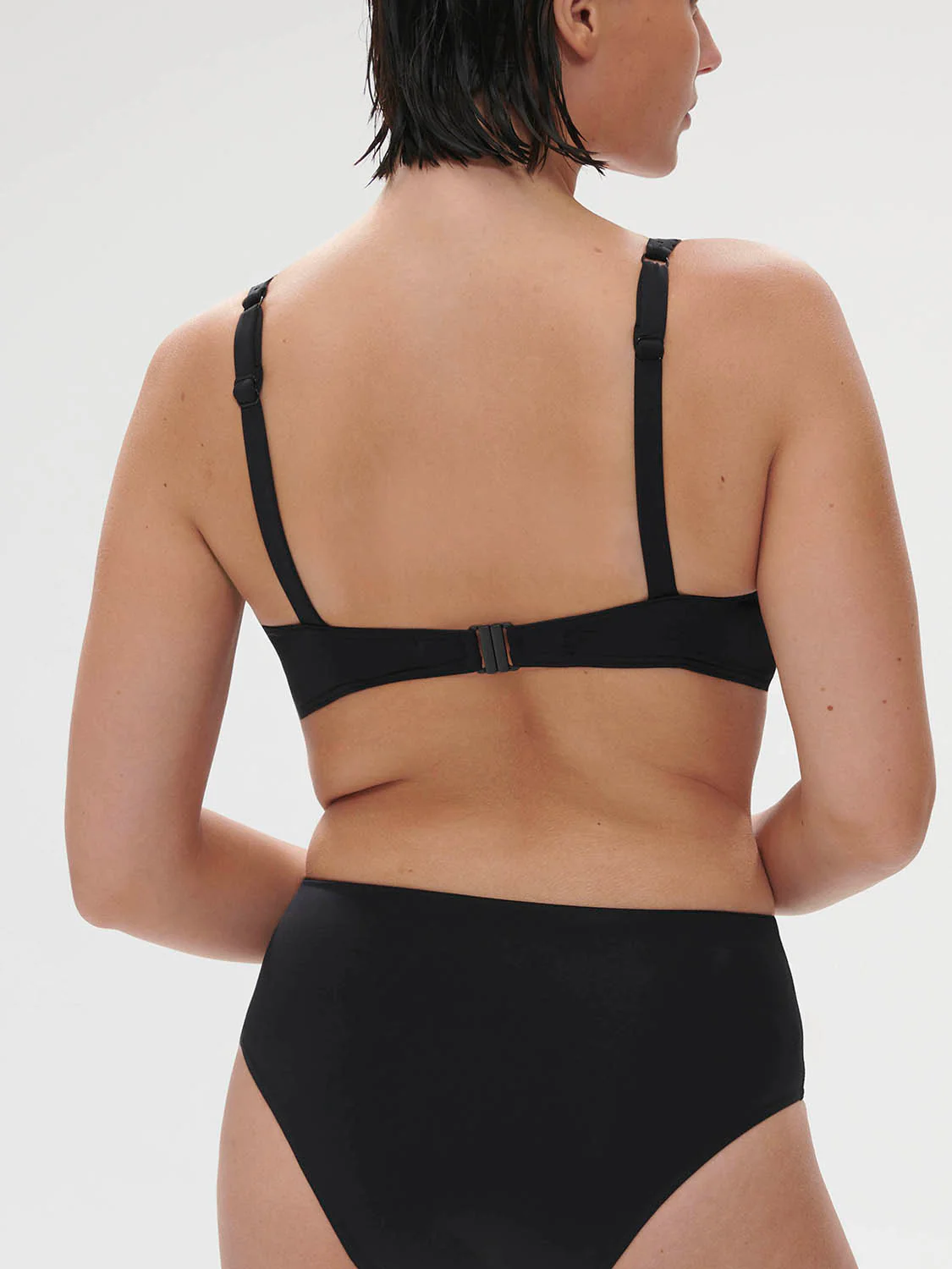 Haut de maillot de bain triangle avec armatures - Noir – Image 9