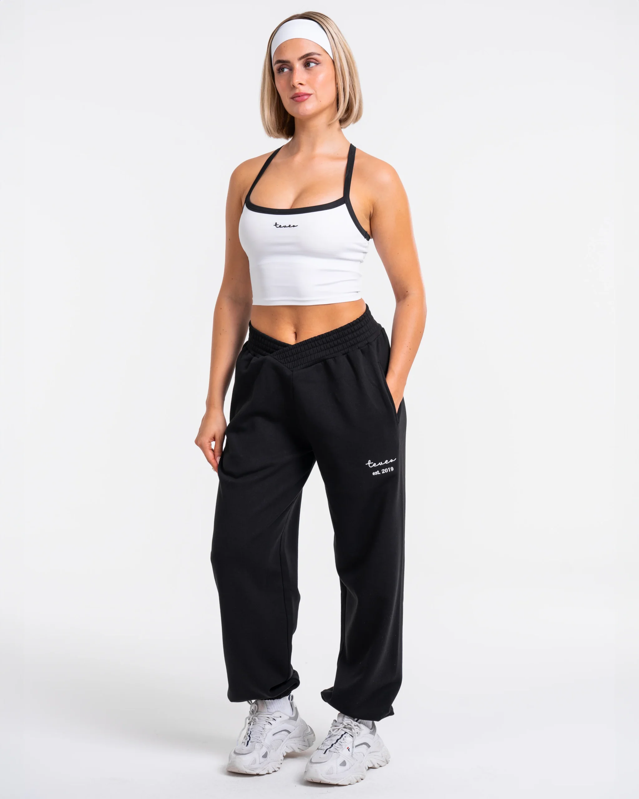 Fearless V-Shape Oversized Jogger "Schwarz" – Image 4