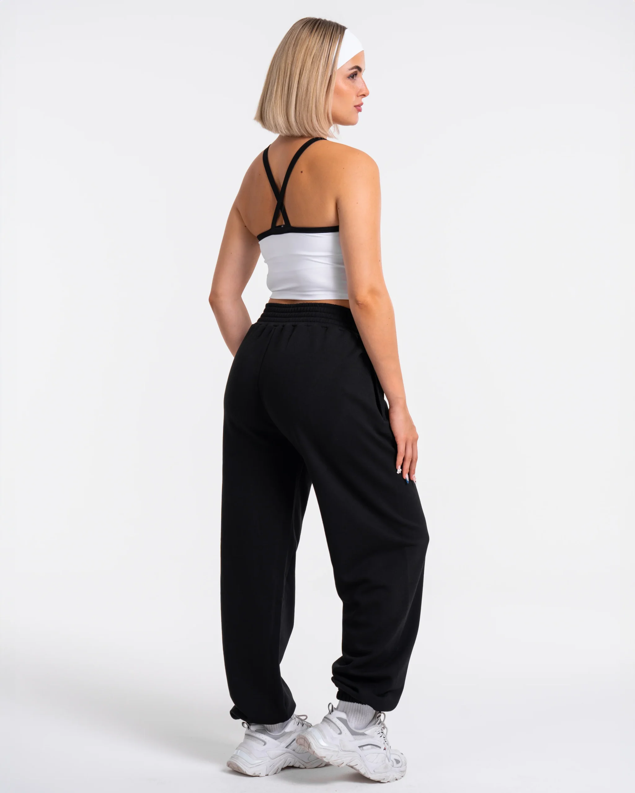 Fearless V-Shape Oversized Jogger "Schwarz" – Image 6