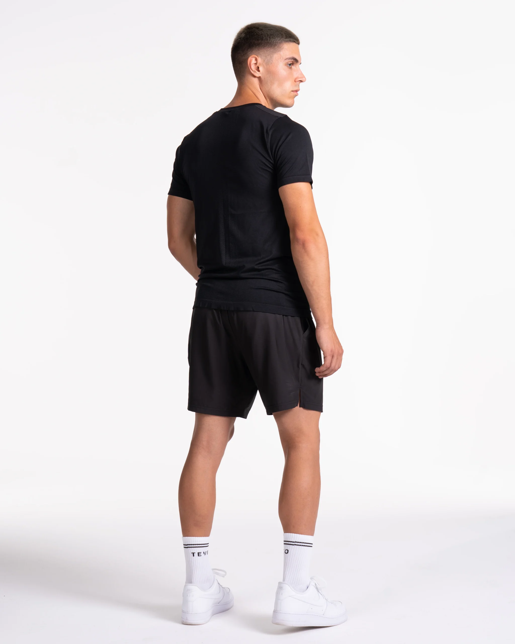 Pace Shorts 7 Inch "Schwarz" – Image 6