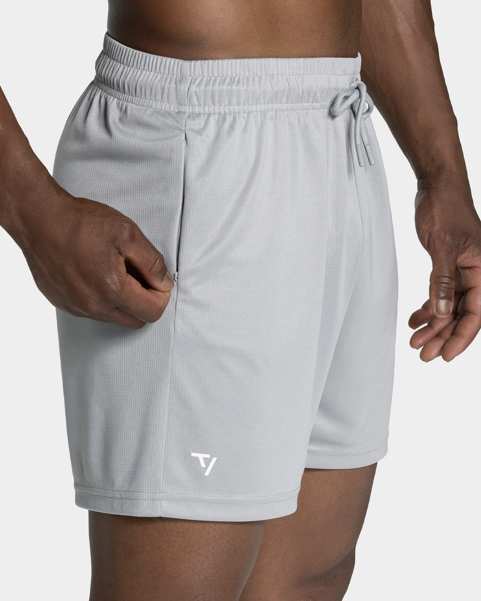 Baseline Mesh Shorts "Hellgrau" – Image 5