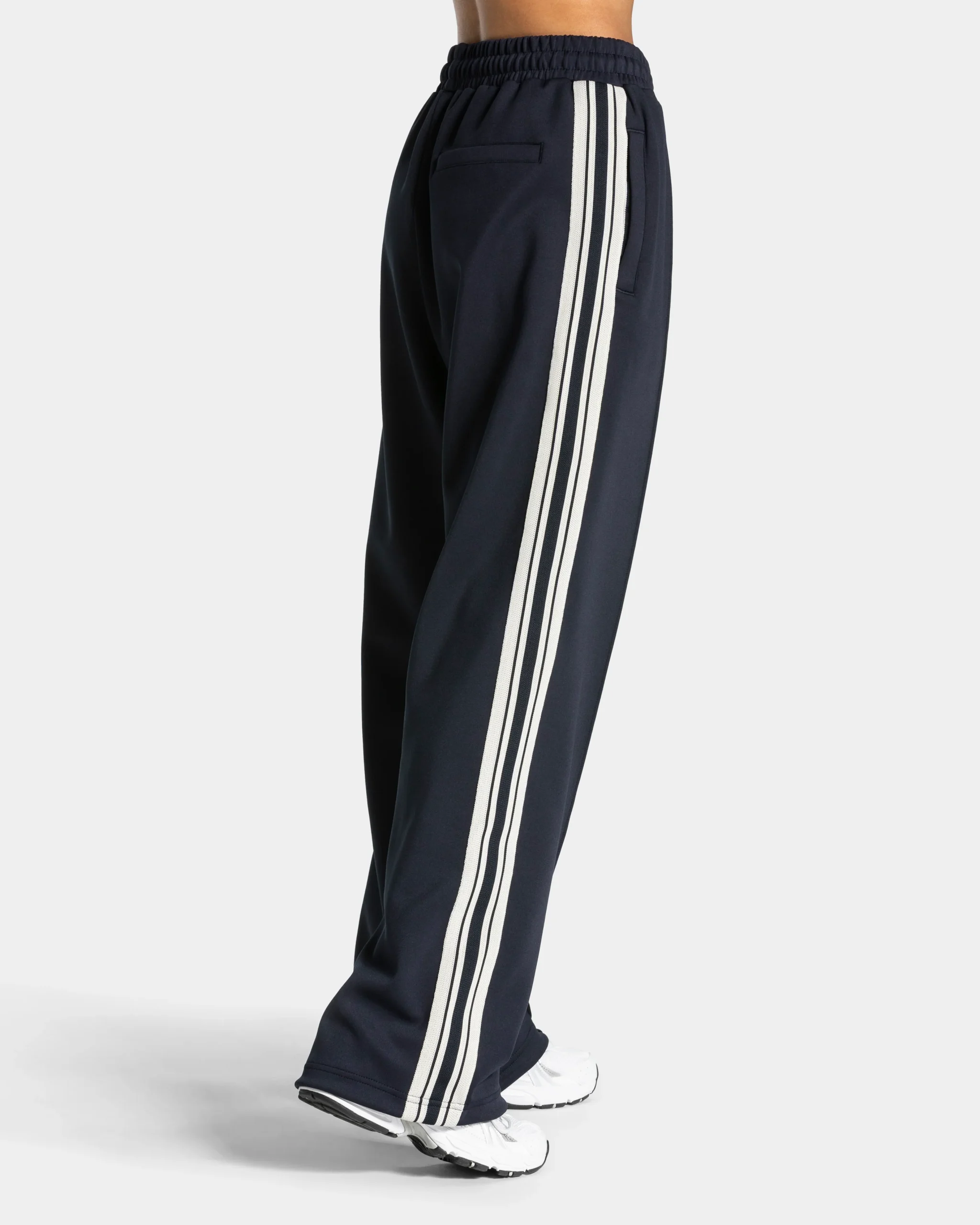 Club Straight Leg Jogger Women "Midnight" – Image 3