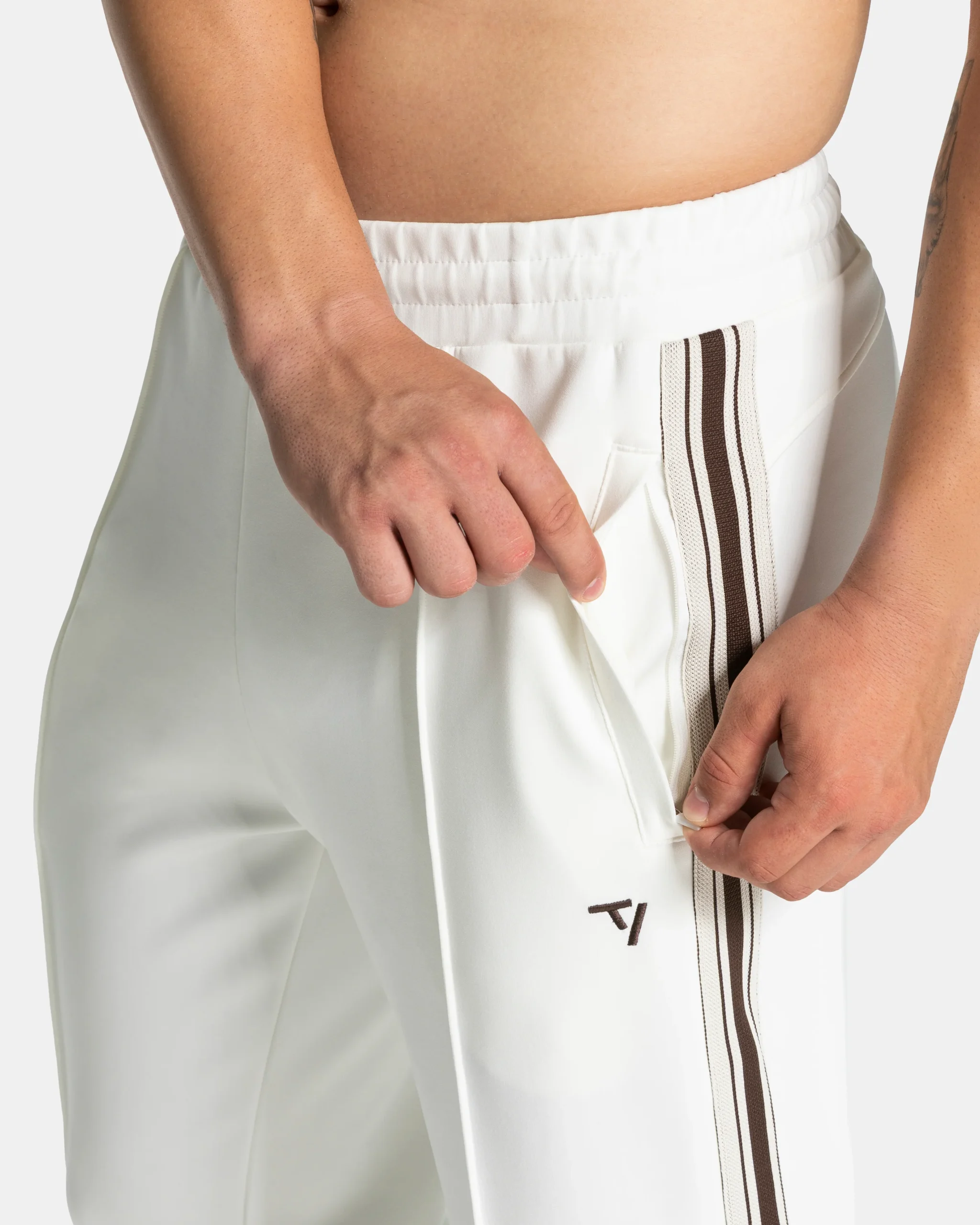 Club Straight Leg Jogger "Off White" – Image 5