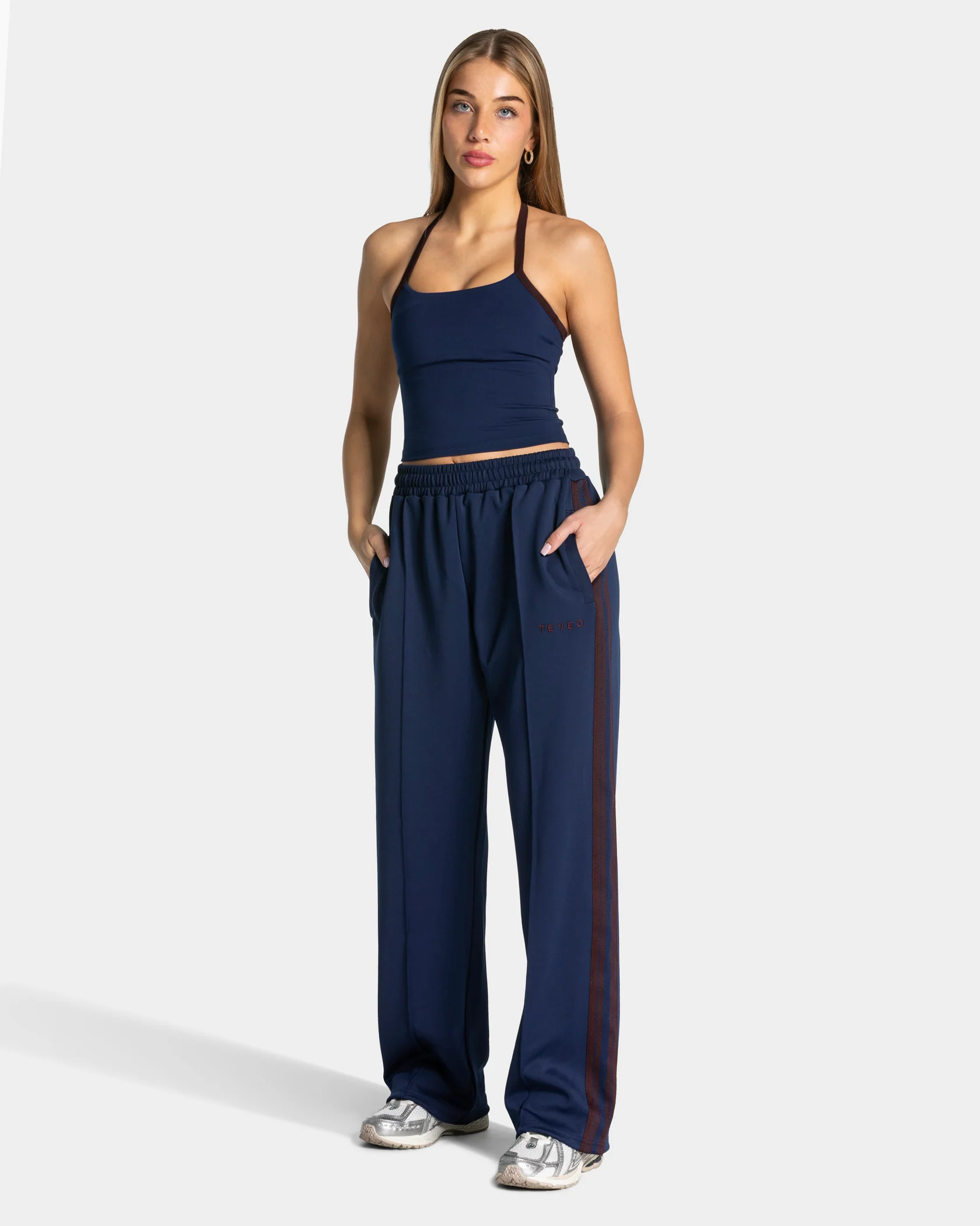 Club Straight Leg Jogger Women "Dunkelblau" – Image 4