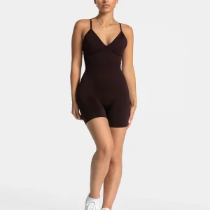 Essence V-Back Covert Scrunch Shorts Jumpsuit "Merlot"