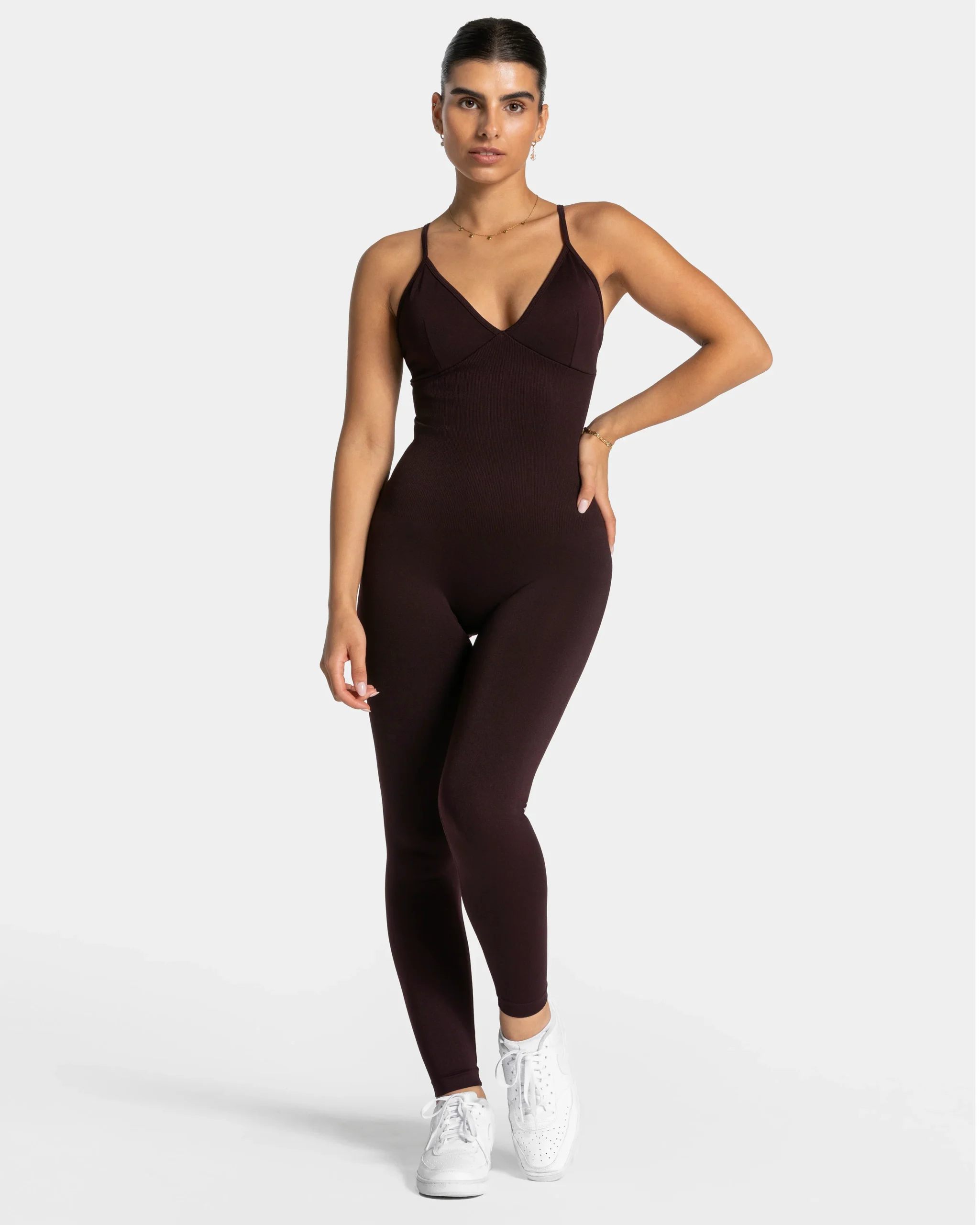 Essence V-Back Covert Scrunch Jumpsuit "Merlot" – Image 2