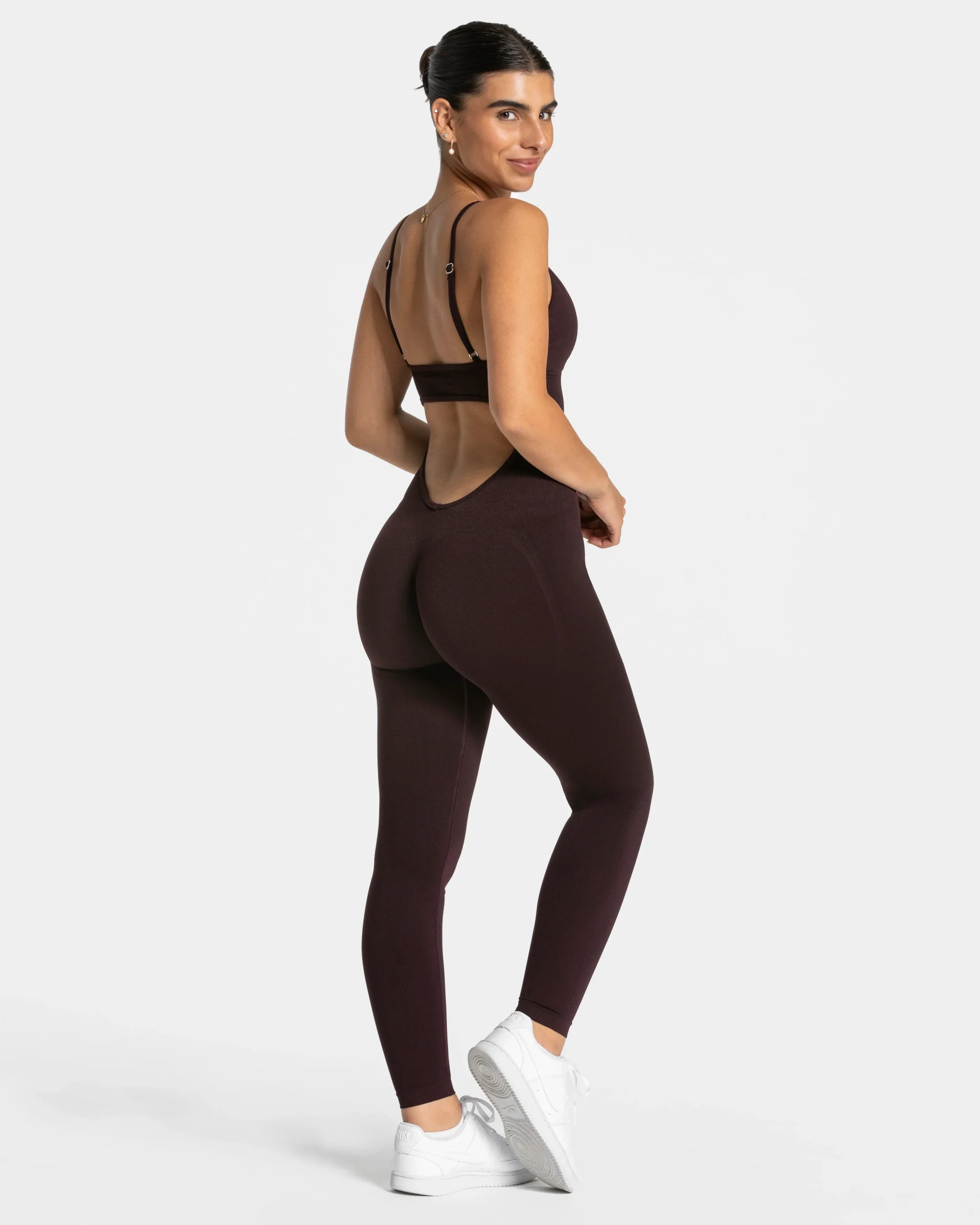 Essence V-Back Covert Scrunch Jumpsuit "Merlot" – Image 6