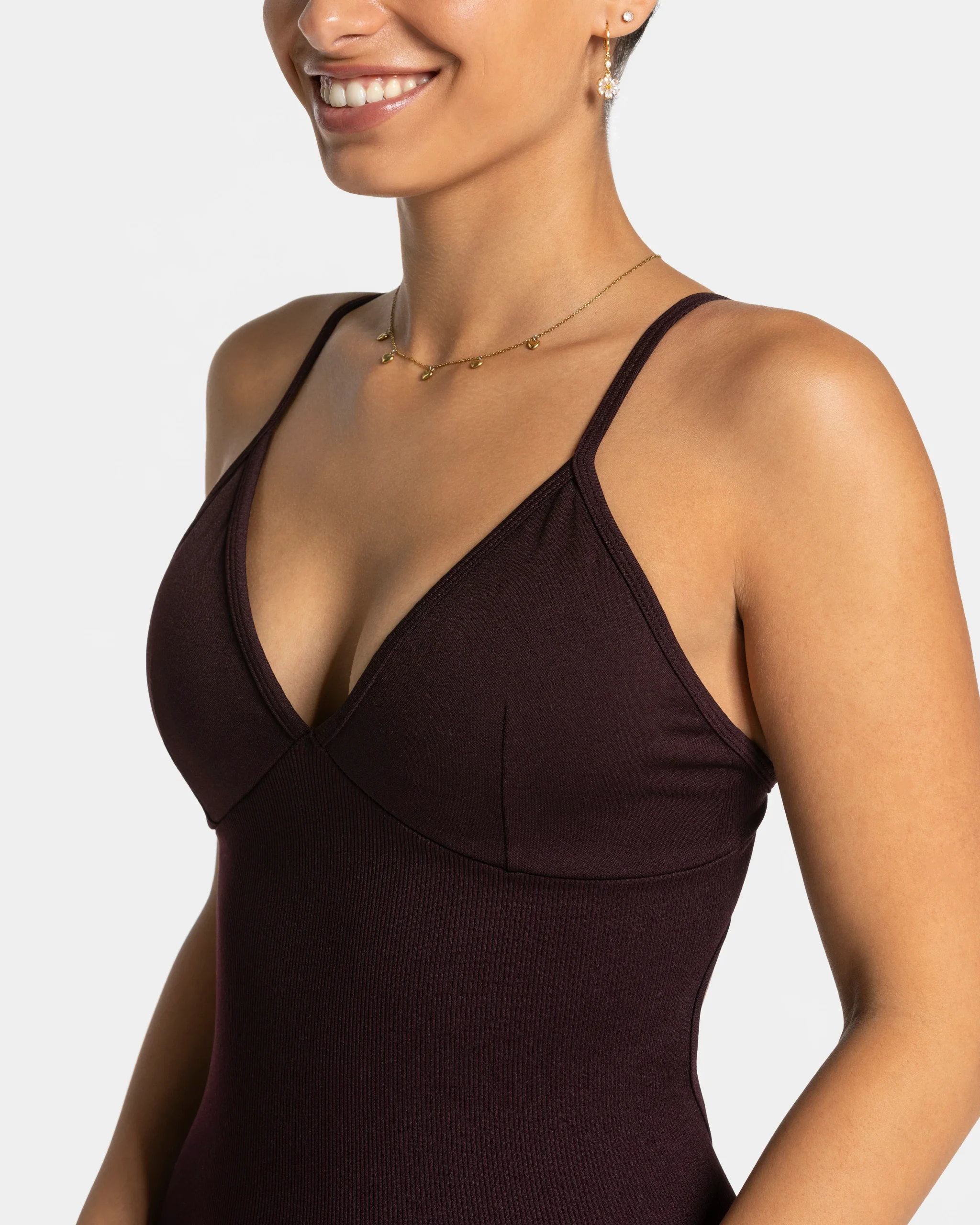 Essence V-Back Covert Scrunch Jumpsuit "Merlot" – Image 5