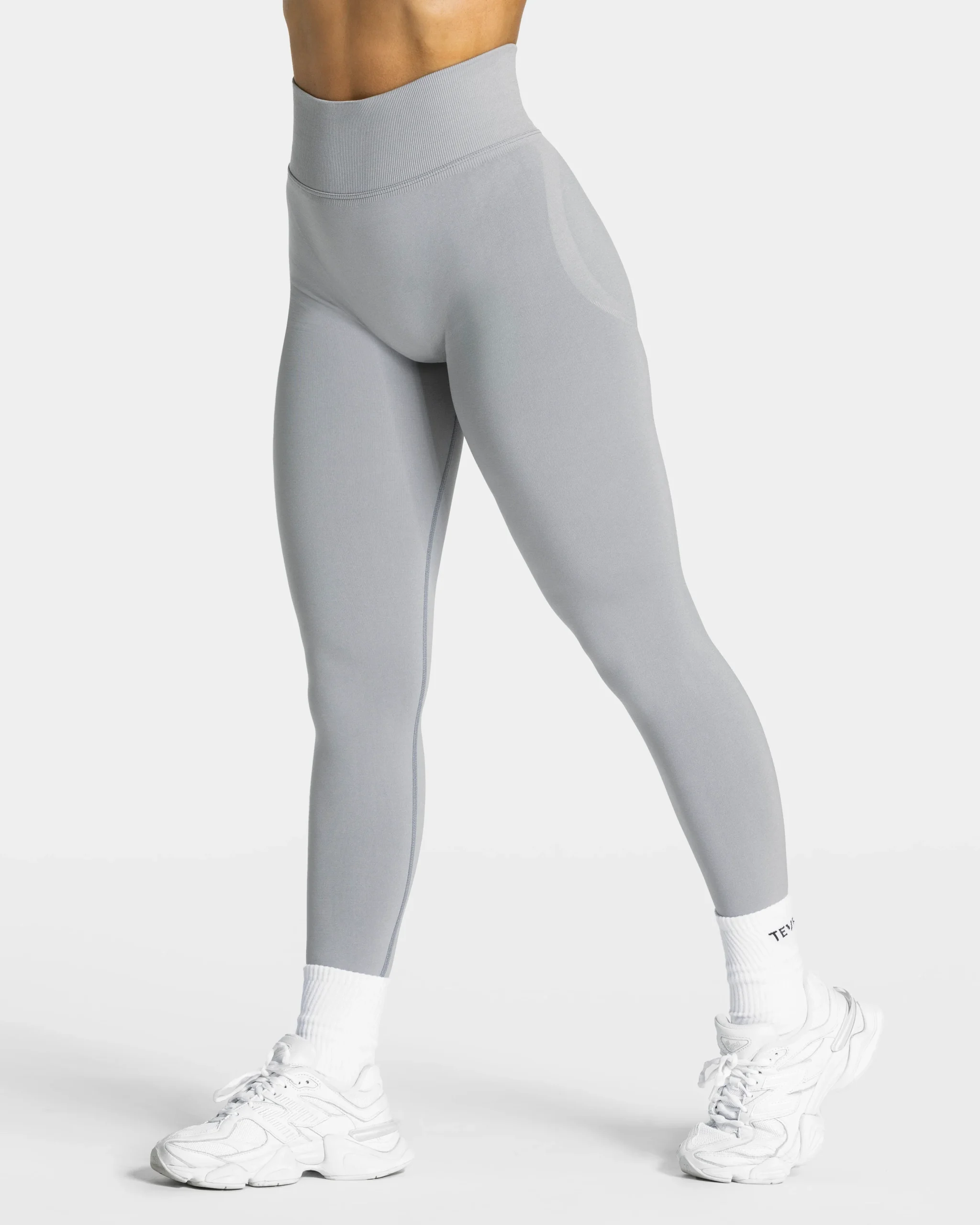Femme Sculpt Scrunch Leggings "Grau" – Image 3