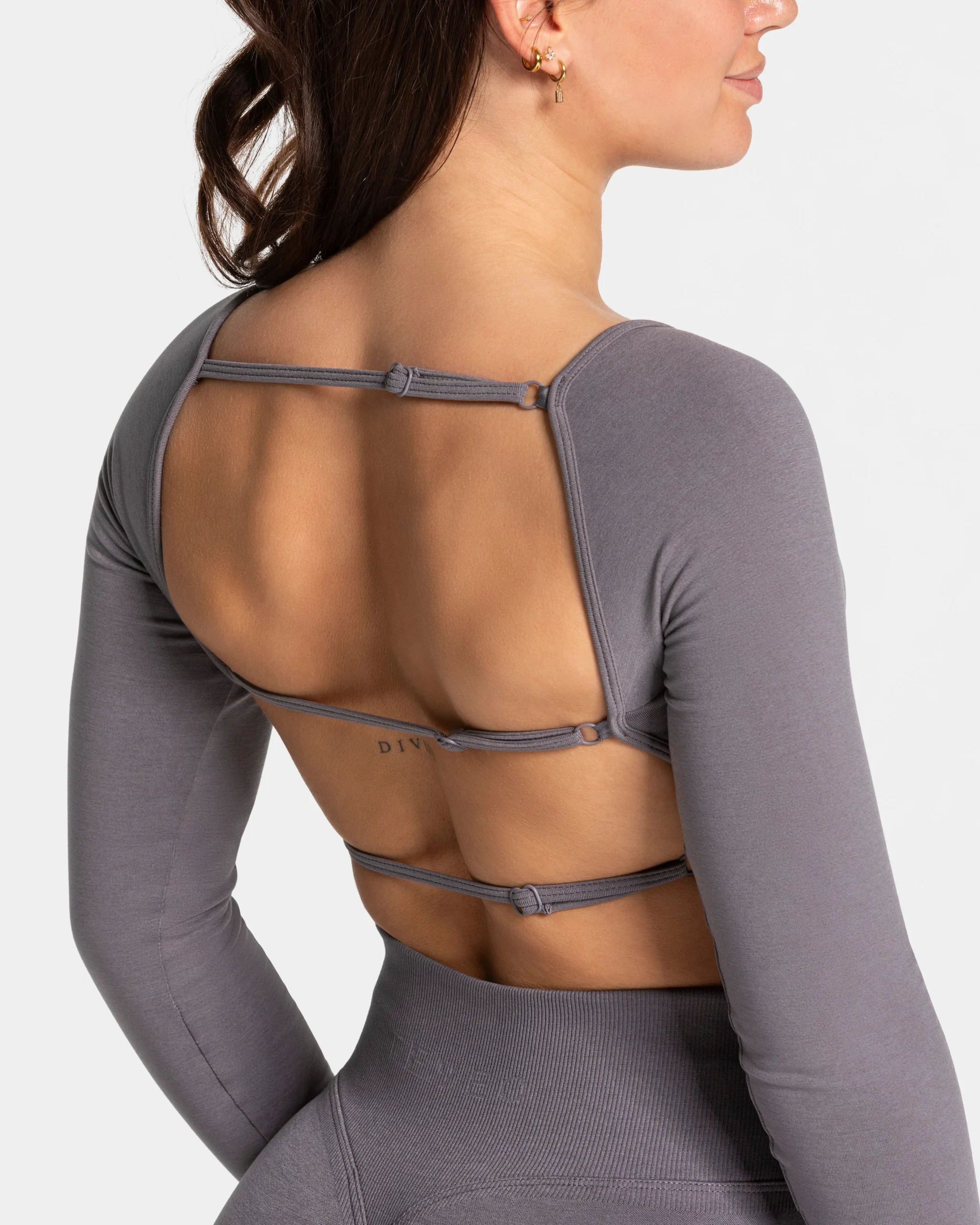 Femme Backless Longsleeve "Graphit" – Image 5
