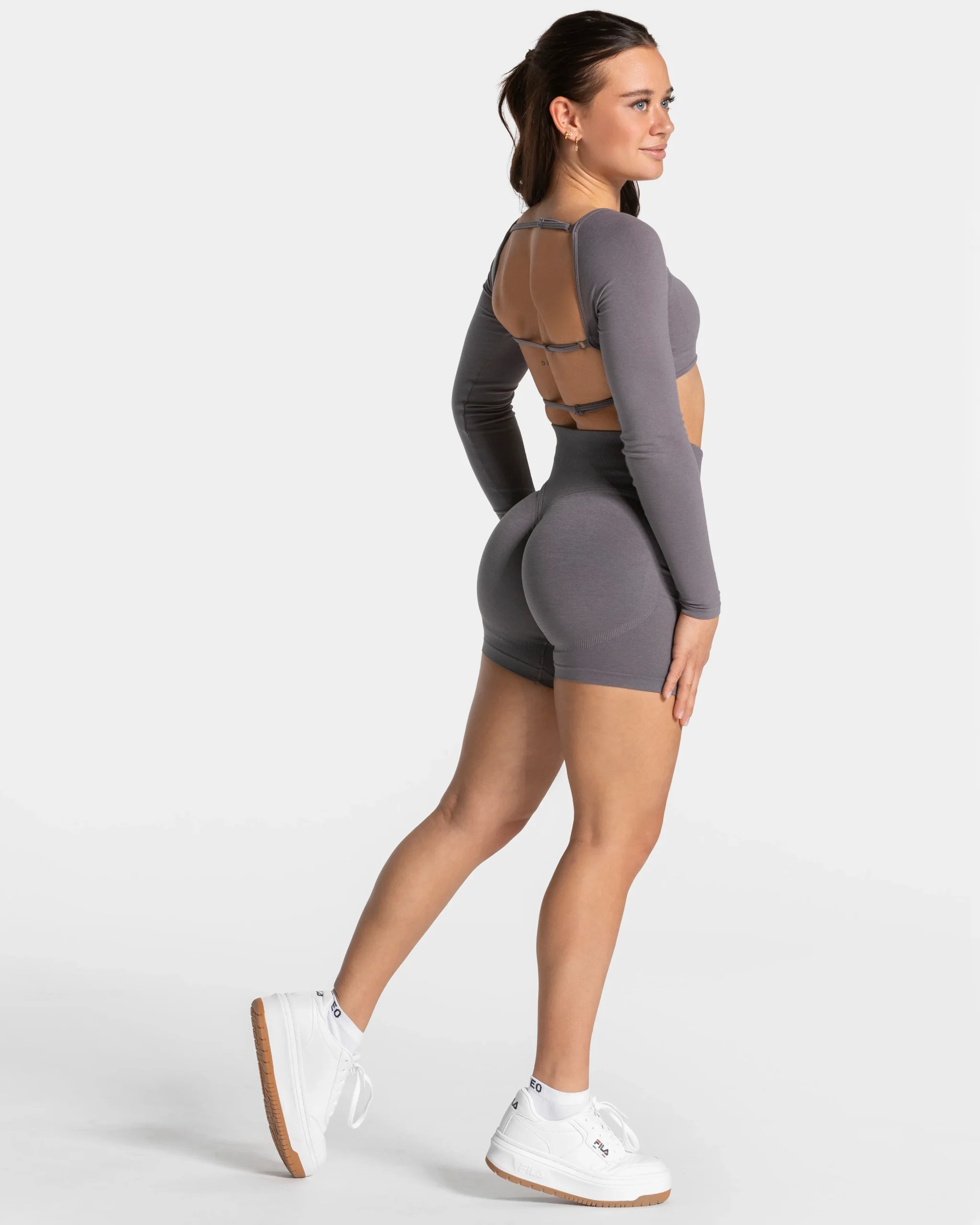 Femme Backless Longsleeve "Graphit" – Image 6