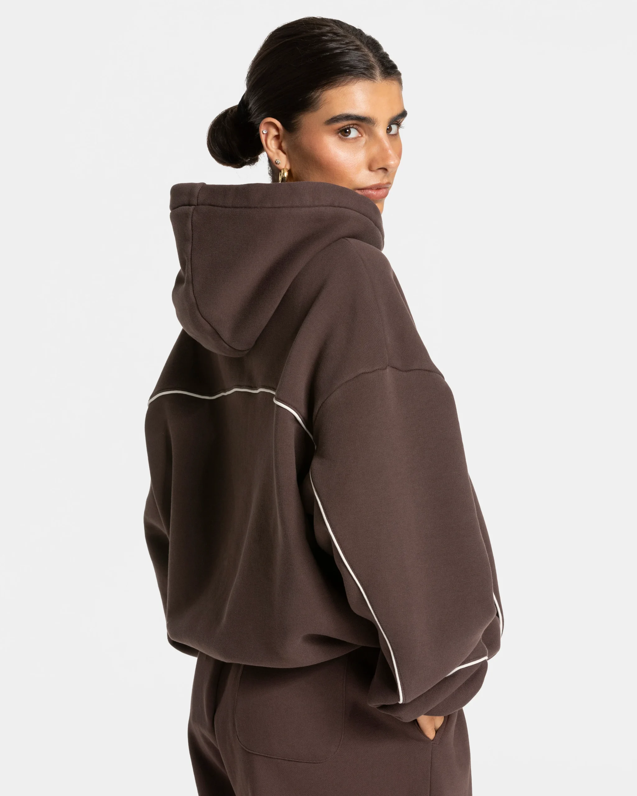 Contrastline Hooded Sweater "Espresso" – Image 3