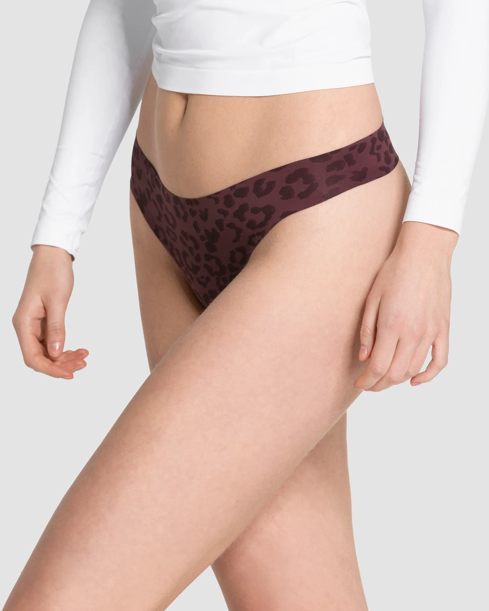 Seamless Padded Tanga (2er-Pack) "Leo Merlot" – Image 5