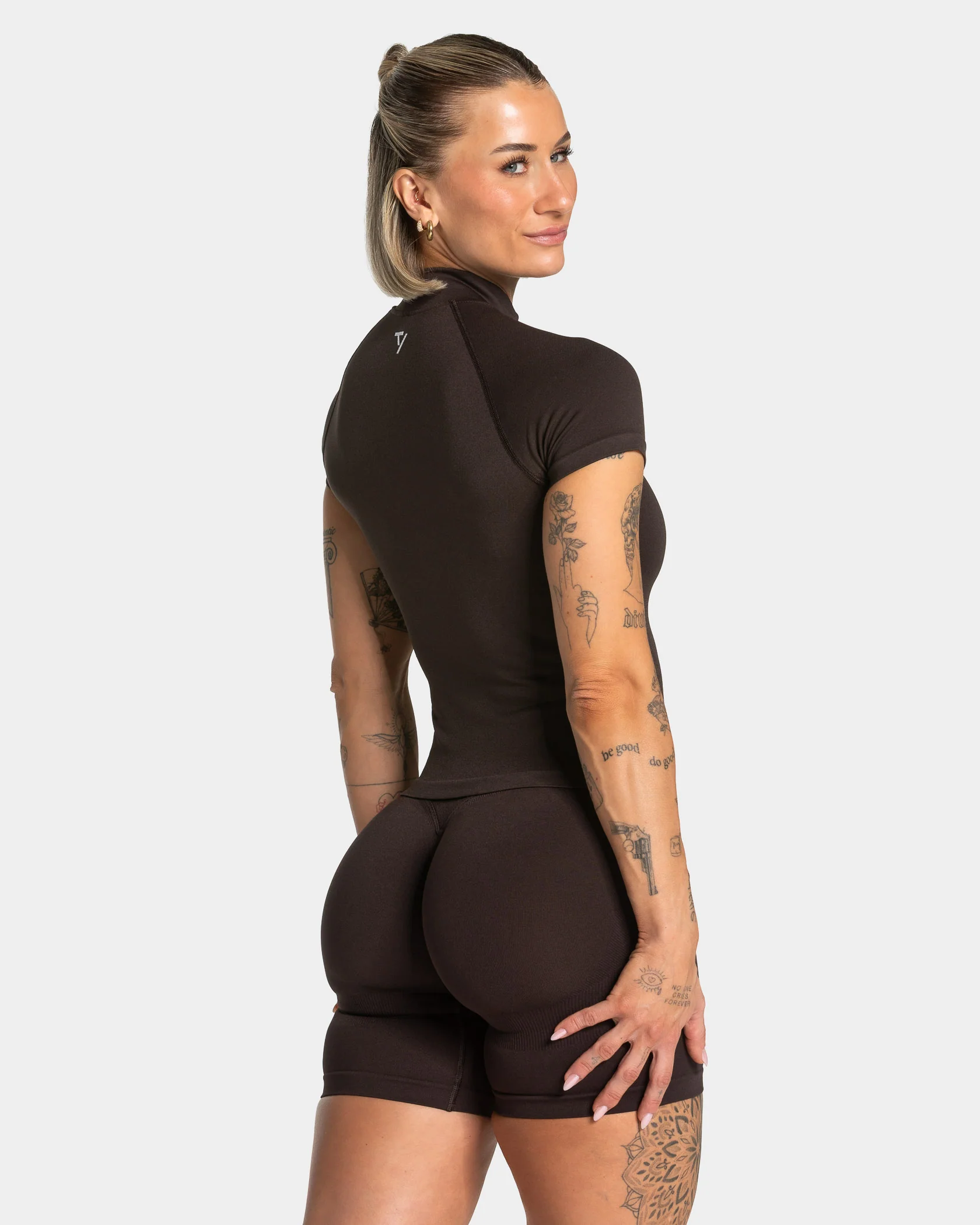 Lift Zip Shortsleeve "Dark Chocolate" – Image 3