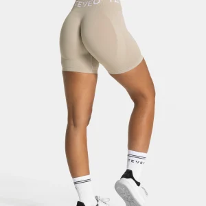 Signature Covert Scrunch Shorts "Latte"