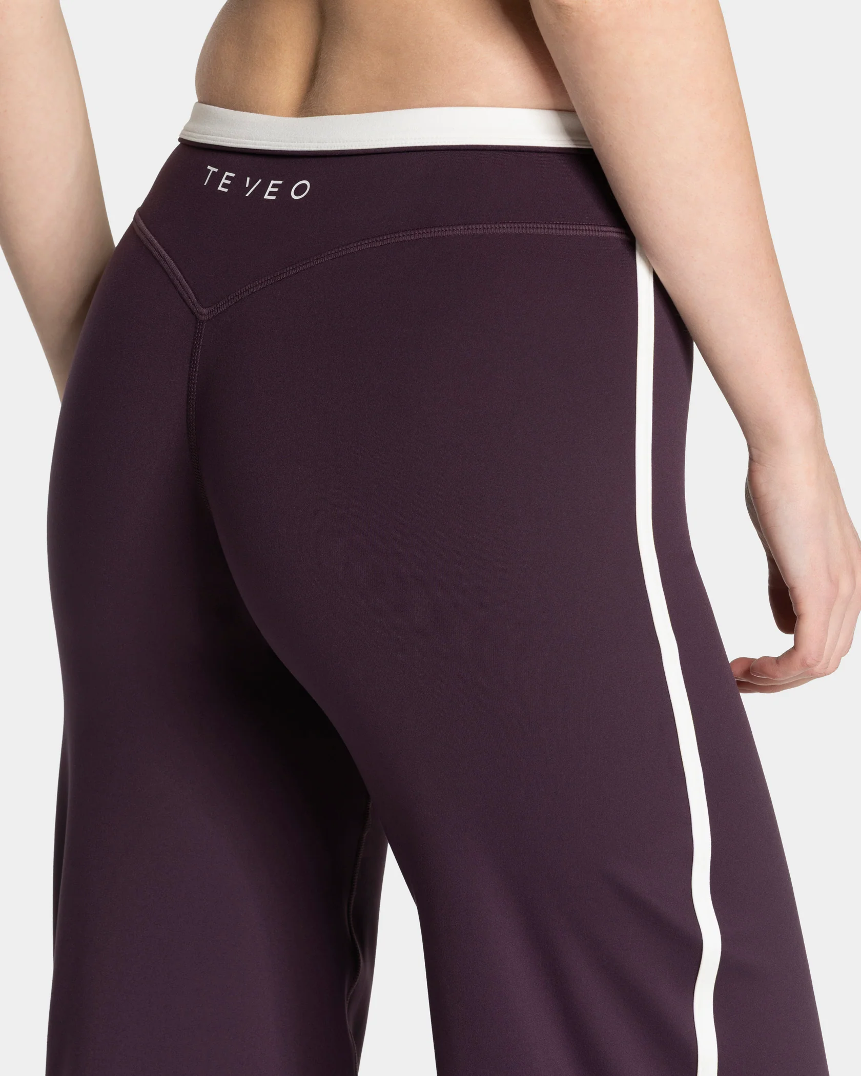 Soft Straight Leg Pants Regular "Blackberry" – Image 5