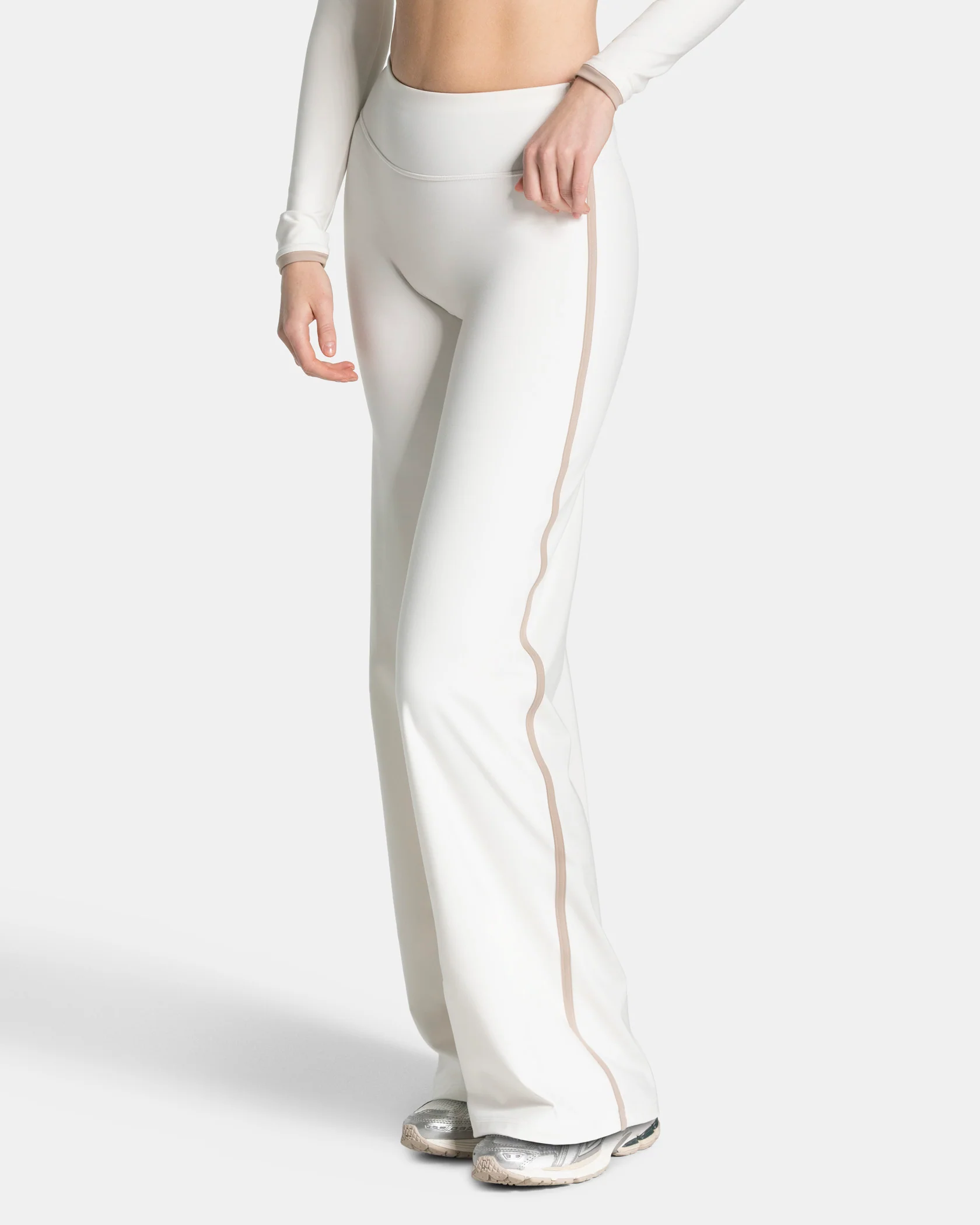 Soft Straight Leg Pants Regular "Off White"
