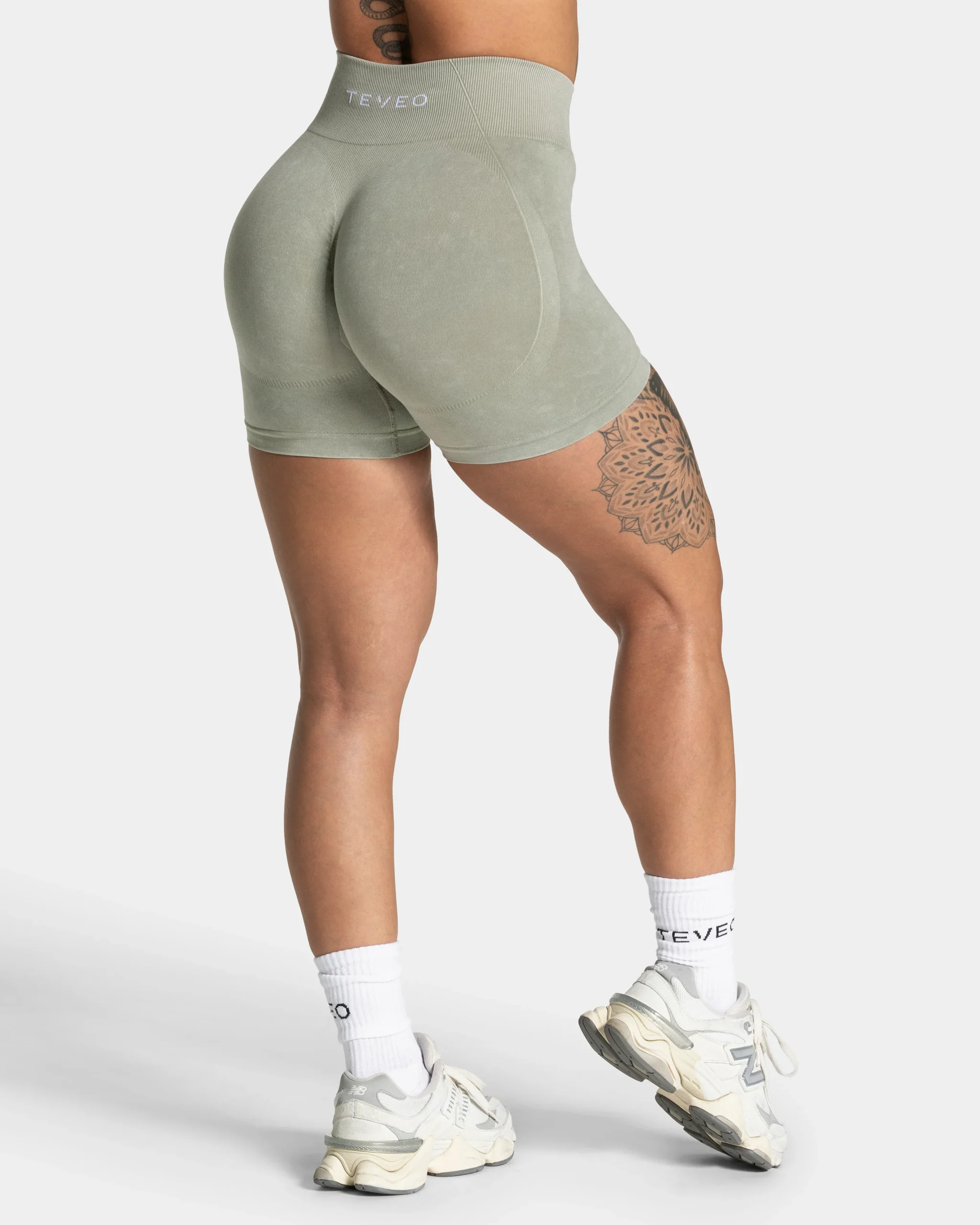 Acid Covert Scrunch Shorts "Salbei" – Image 2