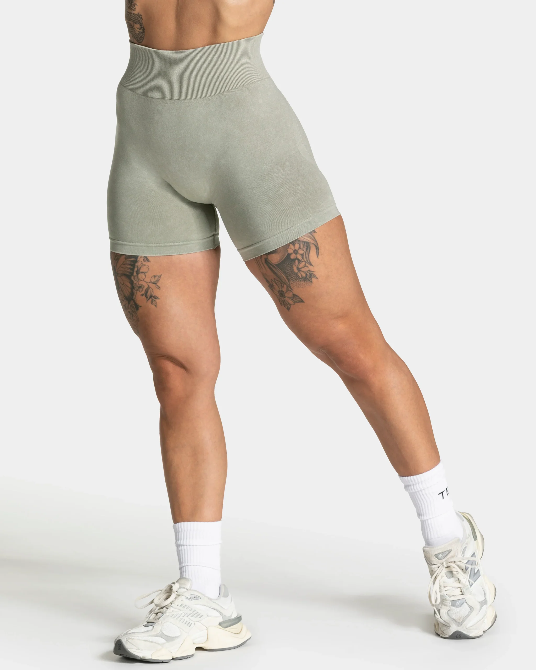 Acid Covert Scrunch Shorts "Salbei" – Image 3