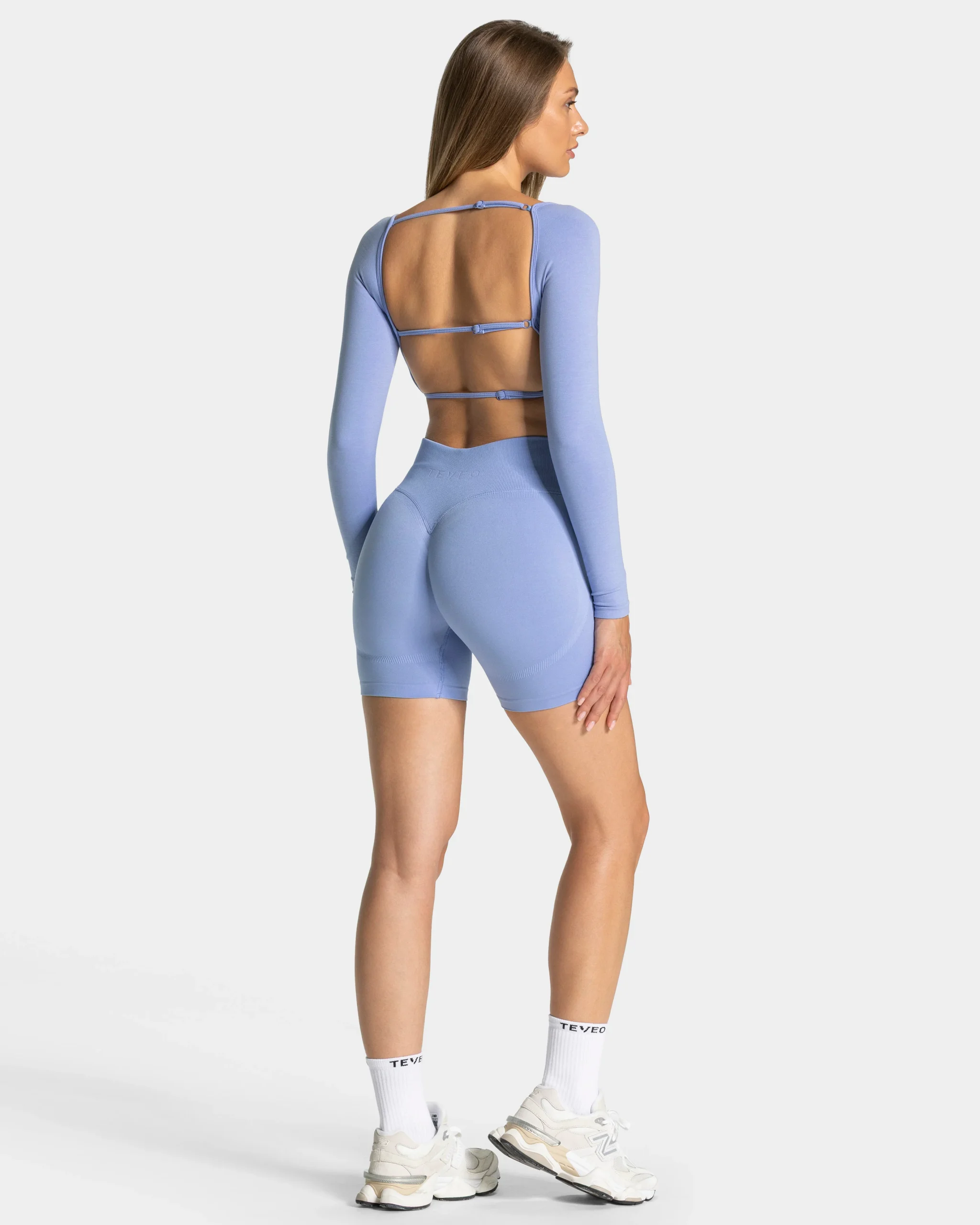 Femme Backless Longsleeve "Frozen" – Image 6