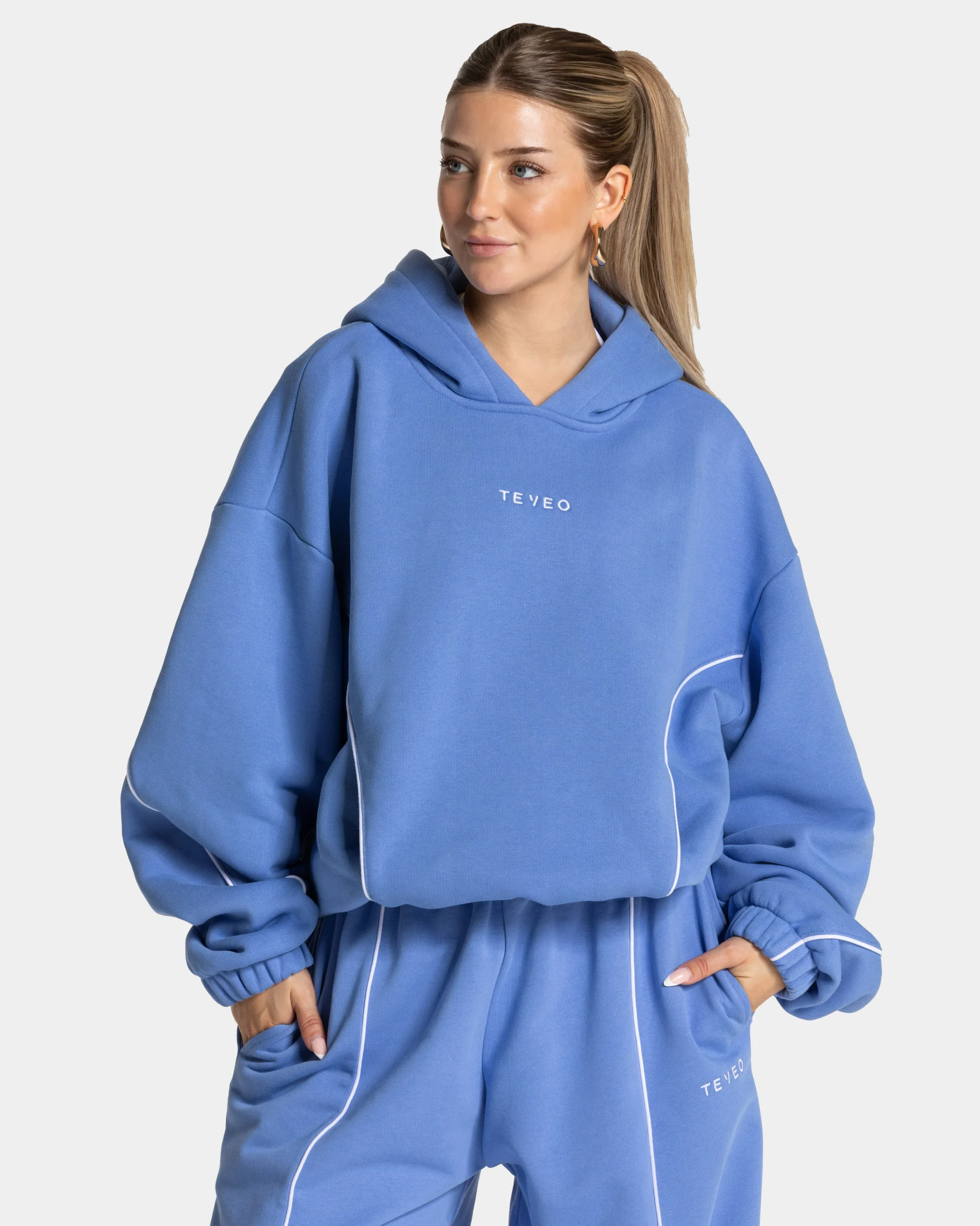 Contrastline Hooded Sweater "Azure" – Image 2