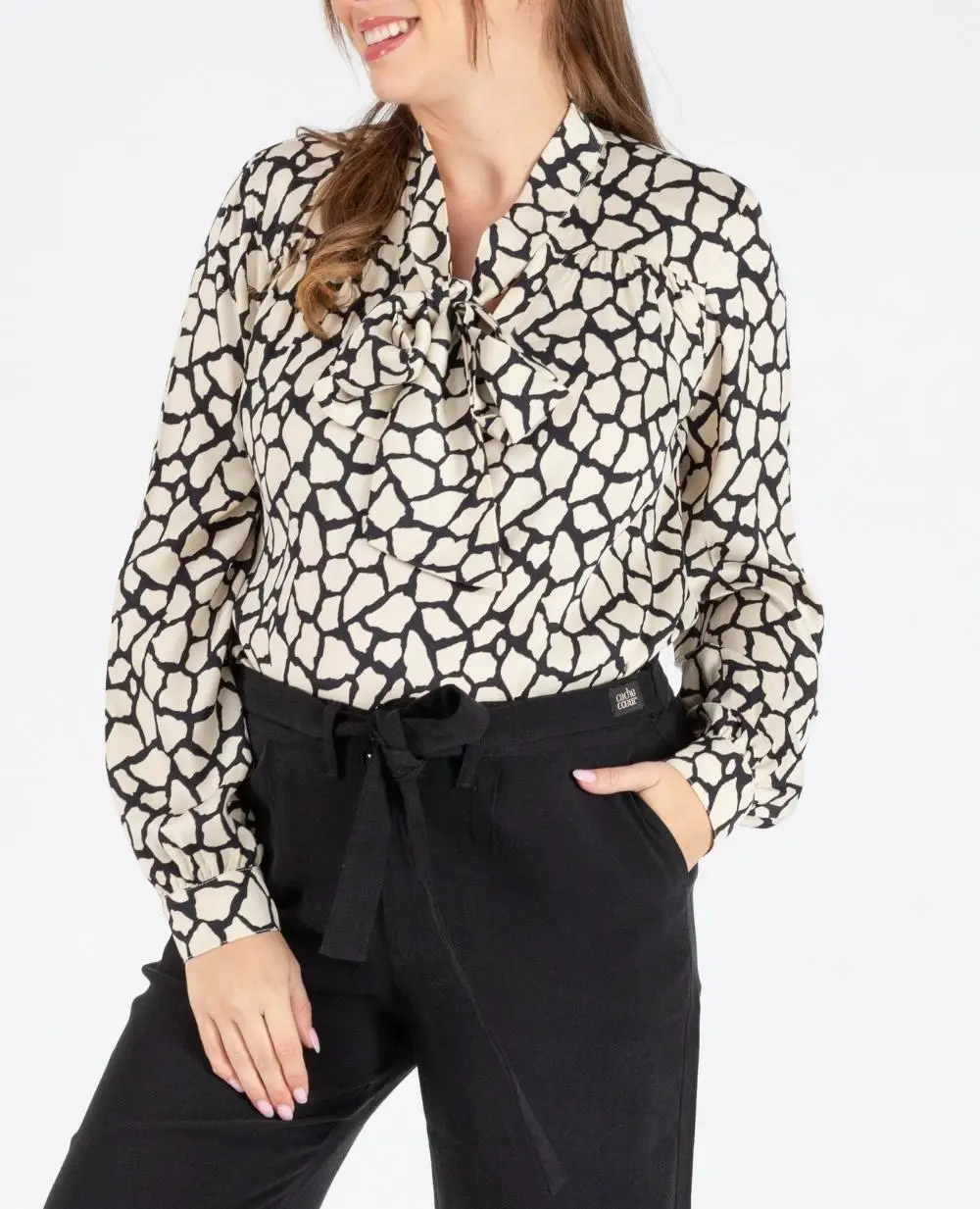 Blouse lavallière de grossesse et d'allaitement Sophie - Ivoire – Image 2