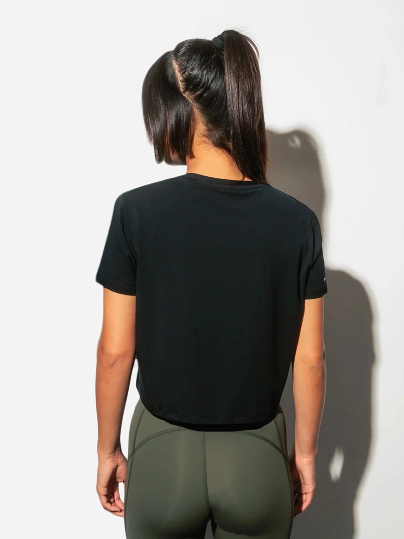 Crop-top Smooth Operator – Image 3