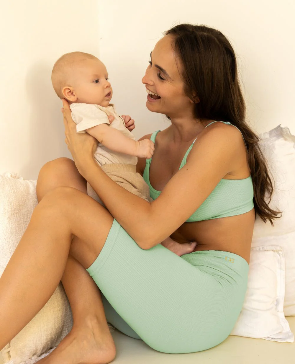 Cycliste de maternité Zoé - Vert D'Eau – Image 7