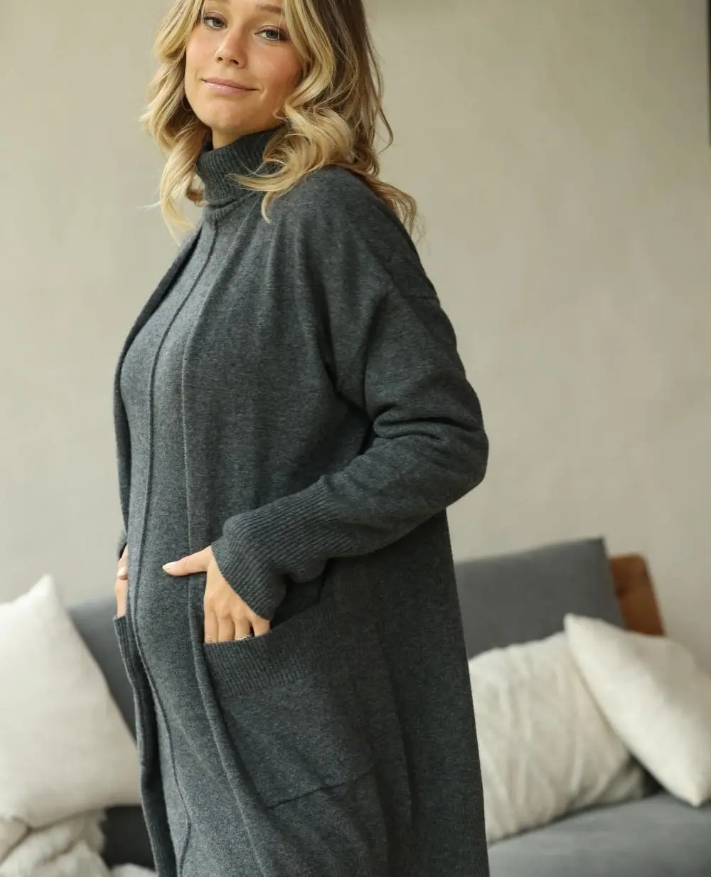 Long cardigan de grossesse en cachemire Laurie - Anthracite – Image 5